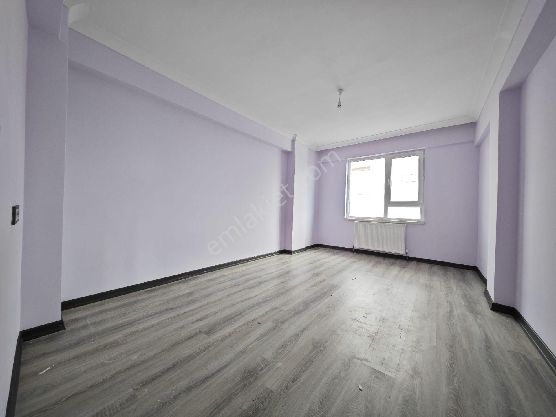 Beşikkaya'da Ebeveyn Banyolu Asansörlü 145 M2 3+1 Katta Satılık Daire !! - Görsel 13