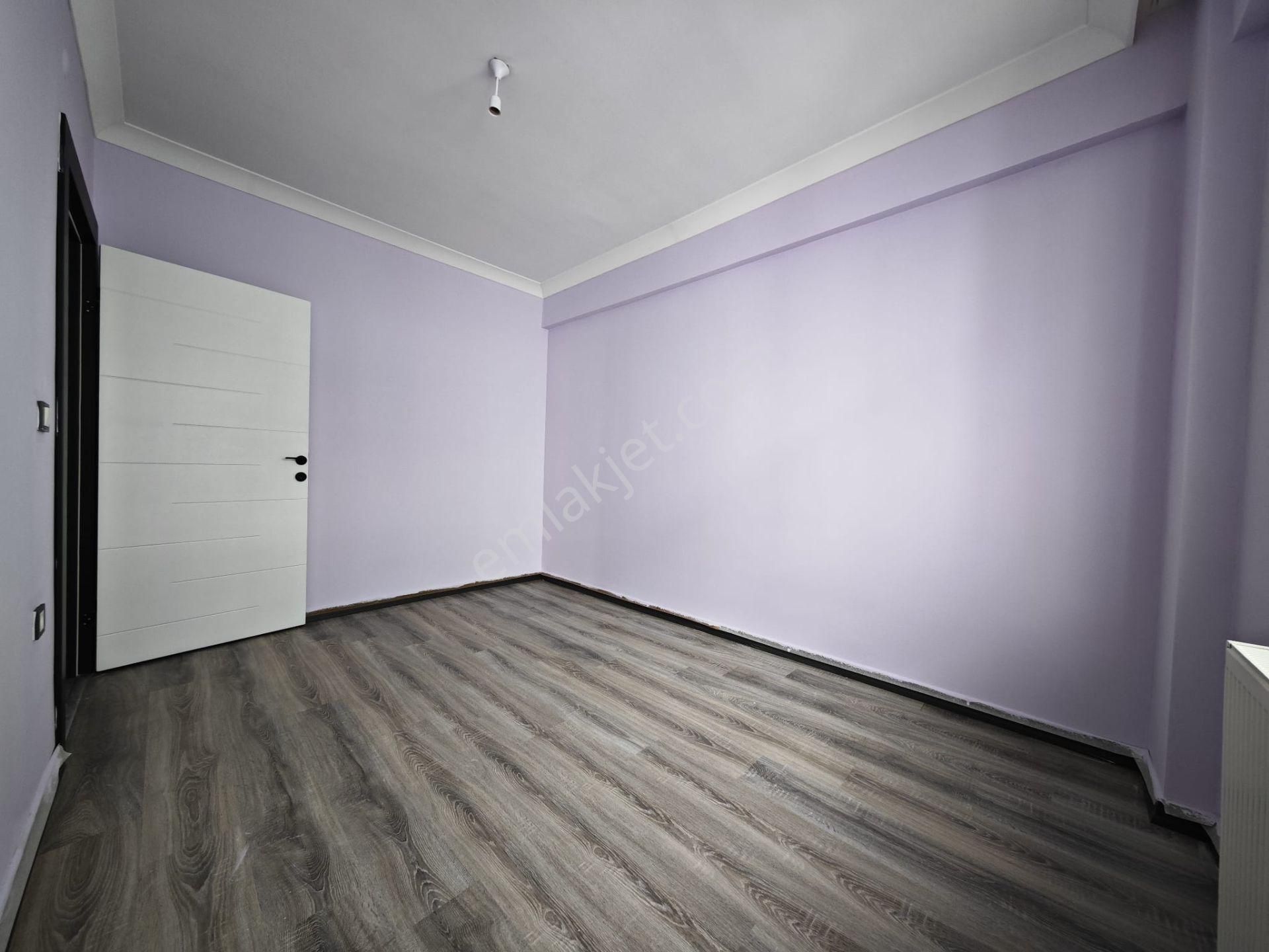 Beşikkaya'da Ebeveyn Banyolu Asansörlü 145 M2 3+1 Katta Satılık Daire !! - Görsel 23