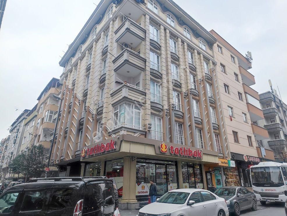 Yıldız Dan Cadde Üzerinde Deprem Sornası Kredili 3+1 Mükemmel Normal Kat Daire