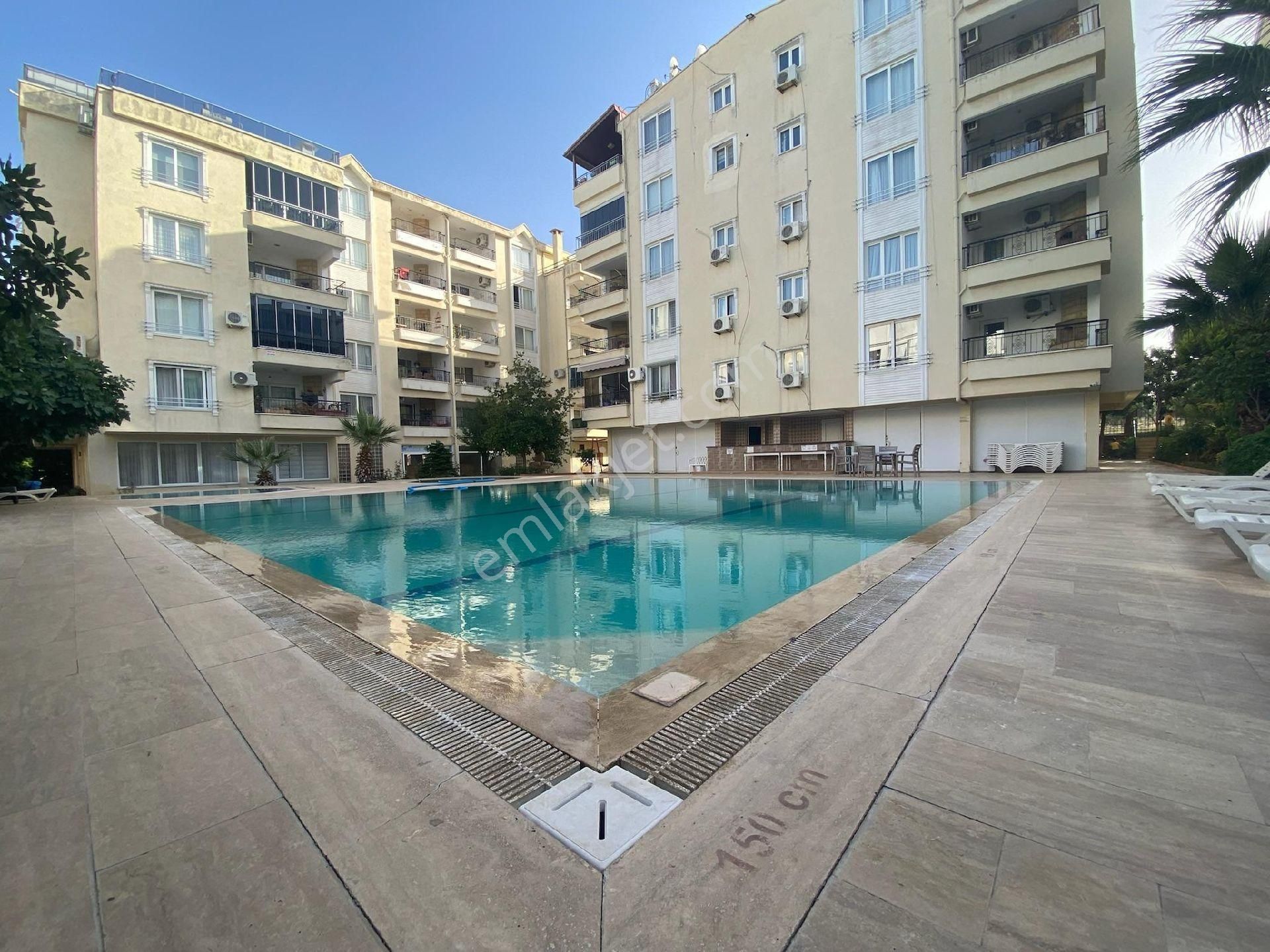 Didim Efeler Ege Cad. Havuzlu Sitede Satılık 2+1 Daire