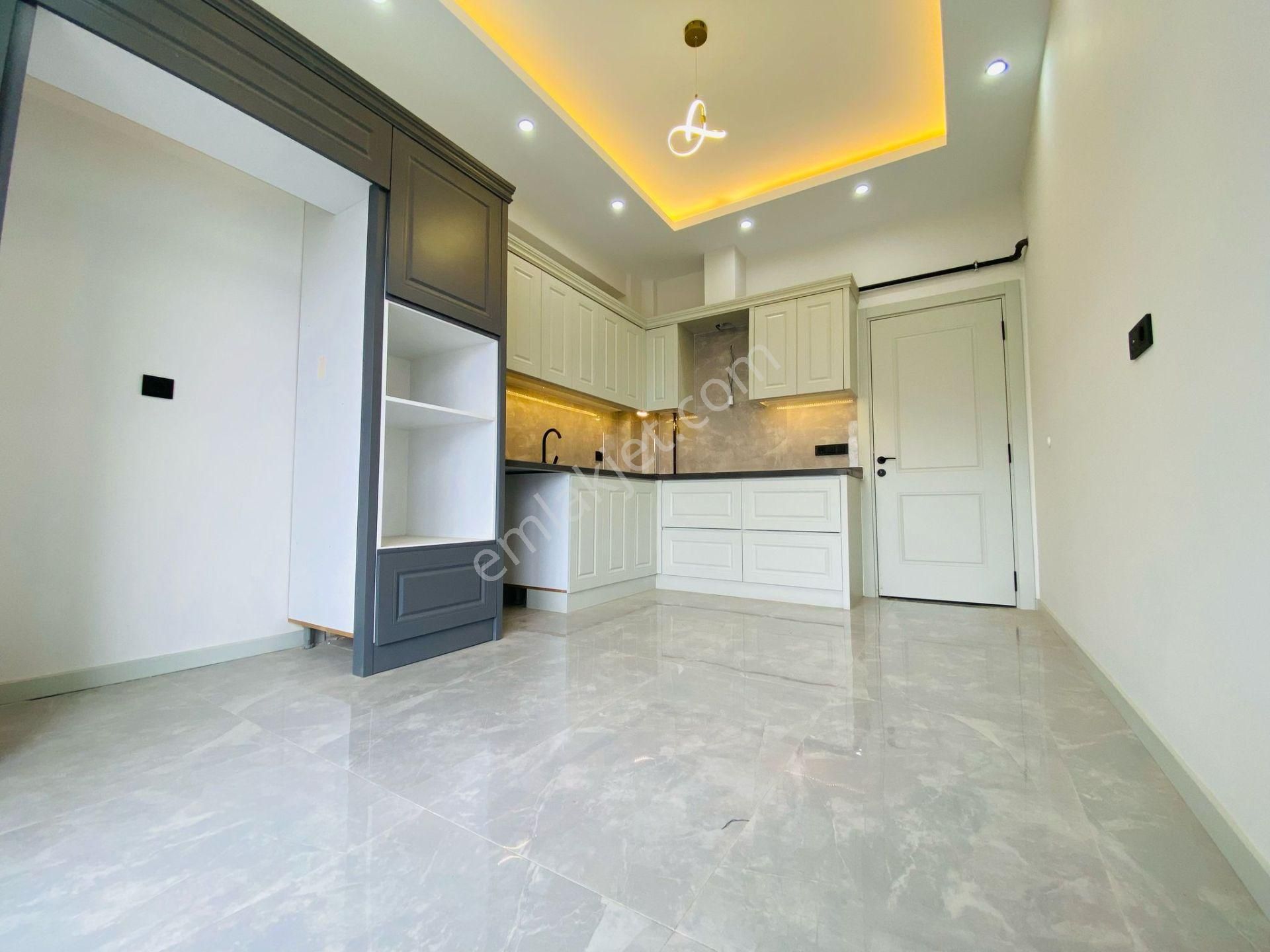 Denizli Şemikler'de 3+1 170m2 Ebeveyn Banyolu Satılık Fırsat Lüks Daire