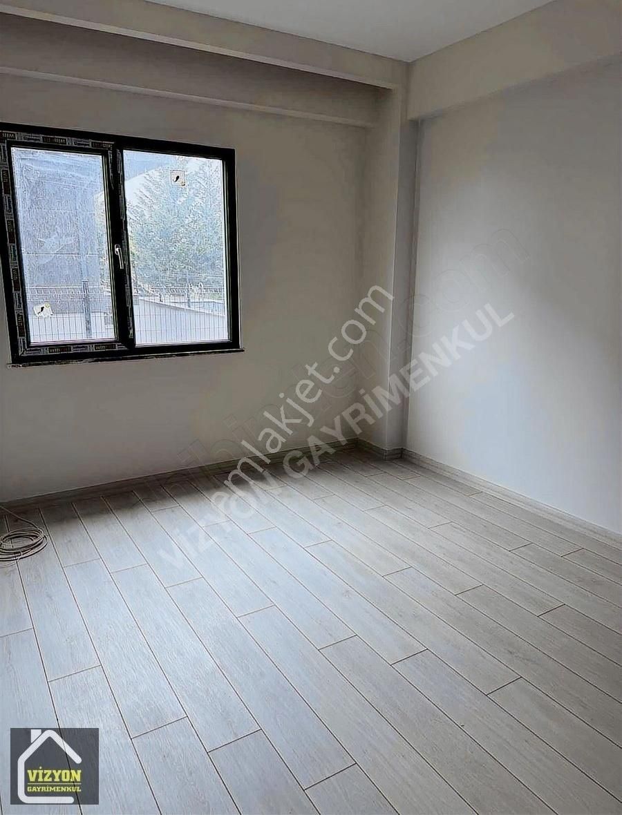 Kocaeli Başiskele Müstakil Havuzlu Deniz Manzaralı Villa