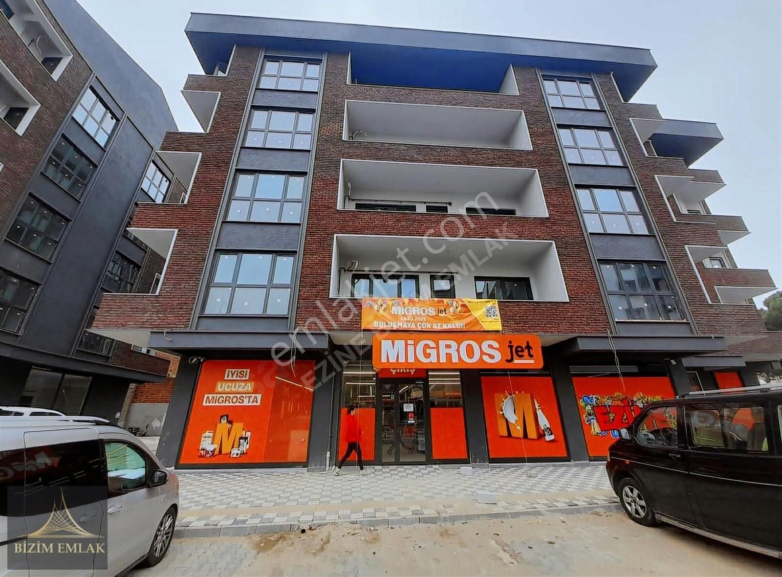 Ezinede 75m2 1+1 Diğer Daireler İçin De Bilgi Alabilirsiniz