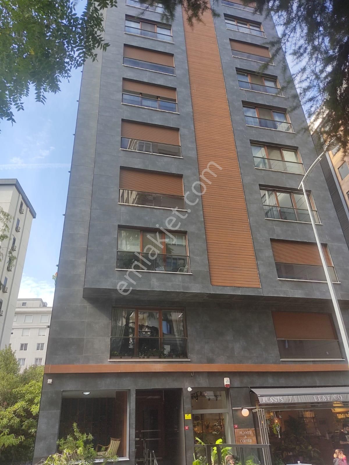 Şaşkınbakkal'da Caddeye 50 Metre Satılık İskanlı 4+1 Dubleks