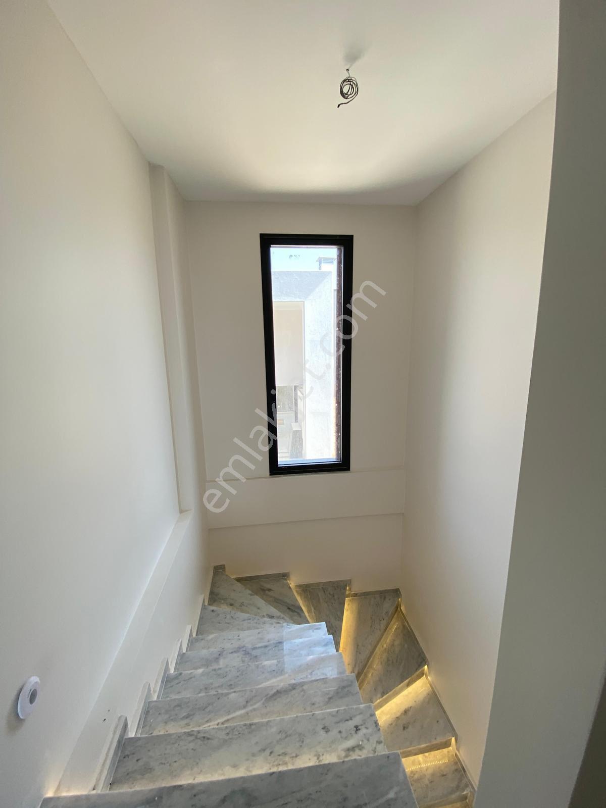 Değirmendere'de Panaromik Deniz Manzaralı 4+1 Özel Havuzlu Satılık Villa - Görsel 31