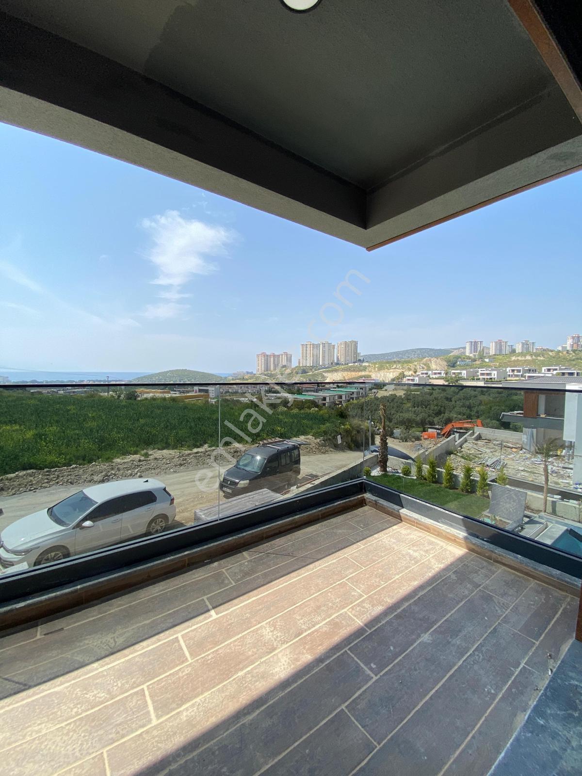 Değirmendere'de Panaromik Deniz Manzaralı 4+1 Özel Havuzlu Satılık Villa - Görsel 32