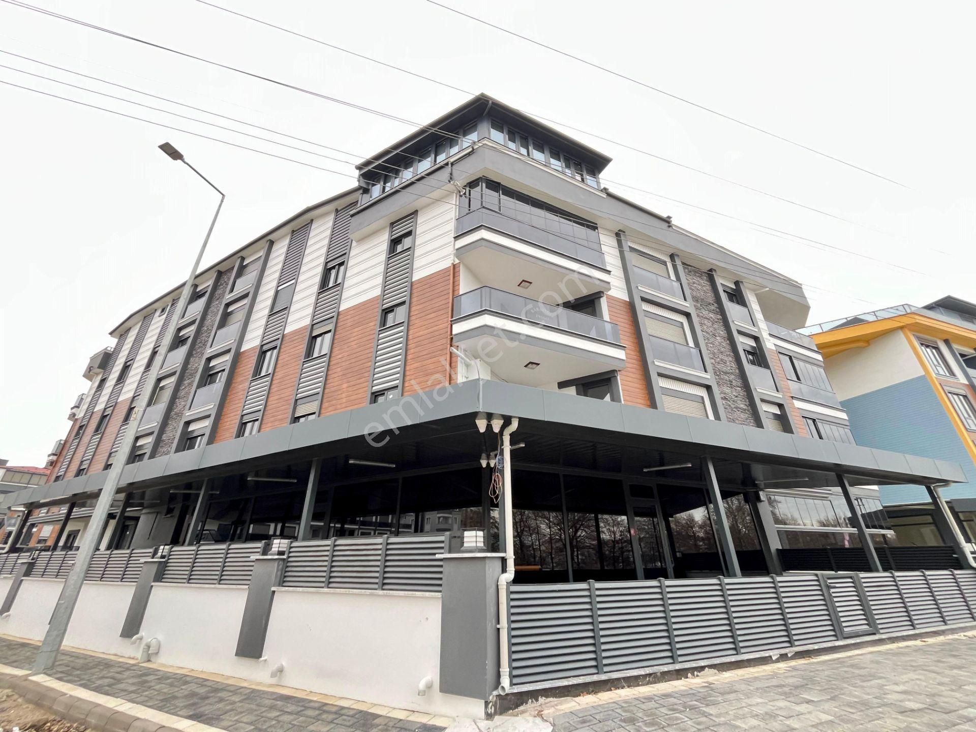 Akçay Sezgin Emlaktan Arakat Lüx Tasarım Satılık 1+1 Sıfır Daire