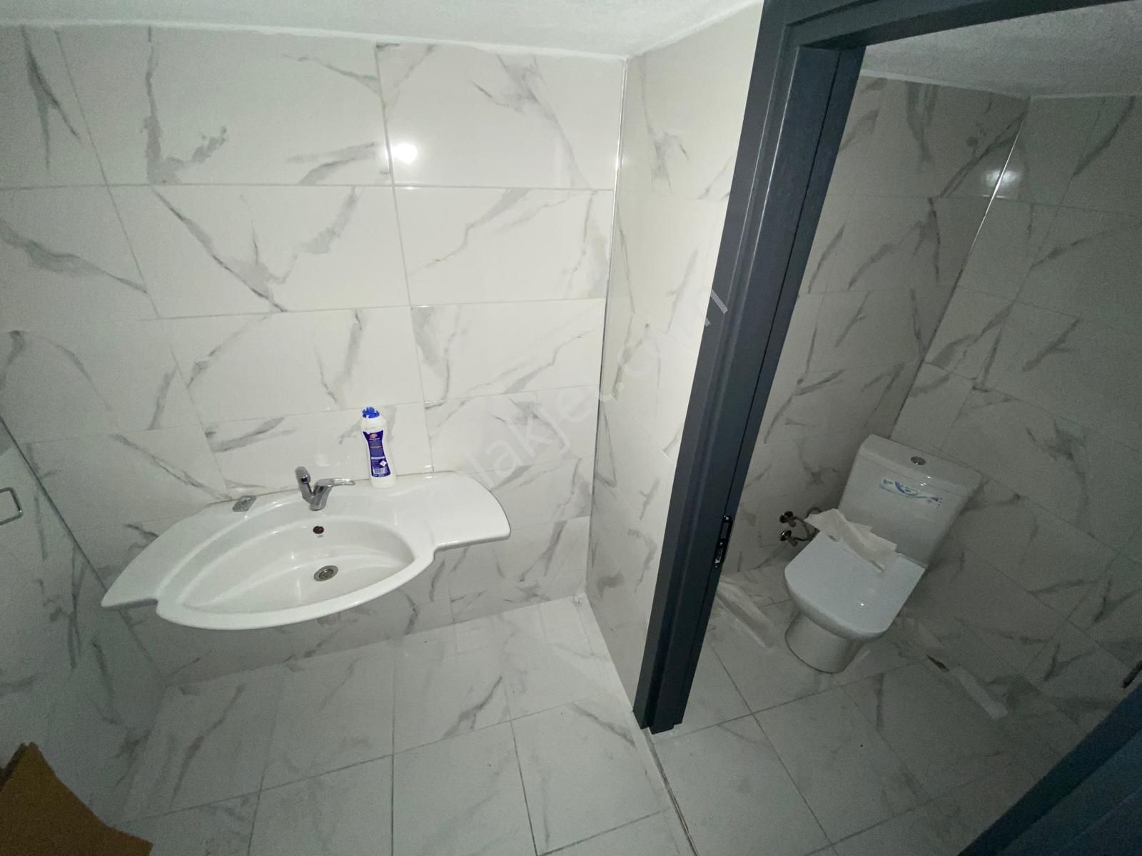 Gaziosmanpaşa Meydana Çok Yakın Durumda Kiralık 118m2 Plaza & Ofis Katı - Görsel 14