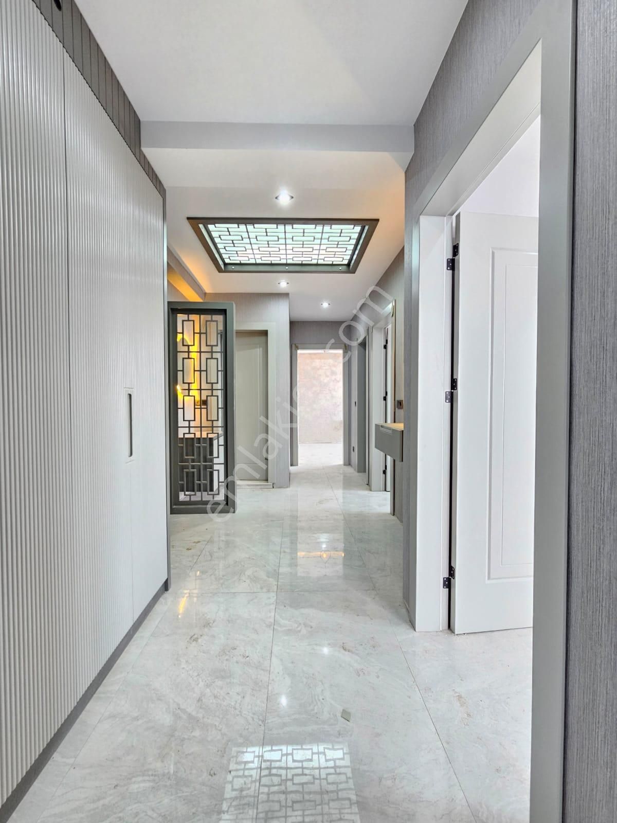 Denizli Şemikler'de Naz Bayrak Yakını Önü Açık 2+1 120m2 Satılık Fırsat Ultra Lüks Daireler