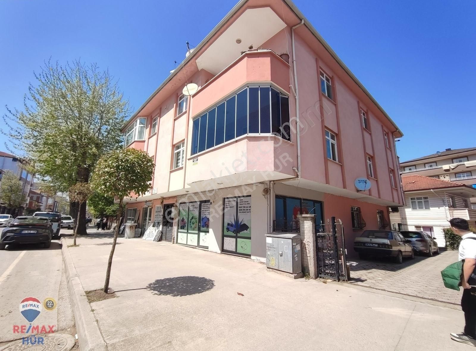 Remaxhür Esra Zurnacı'dan Karasu Cadde Üzeri Kiralık Daire