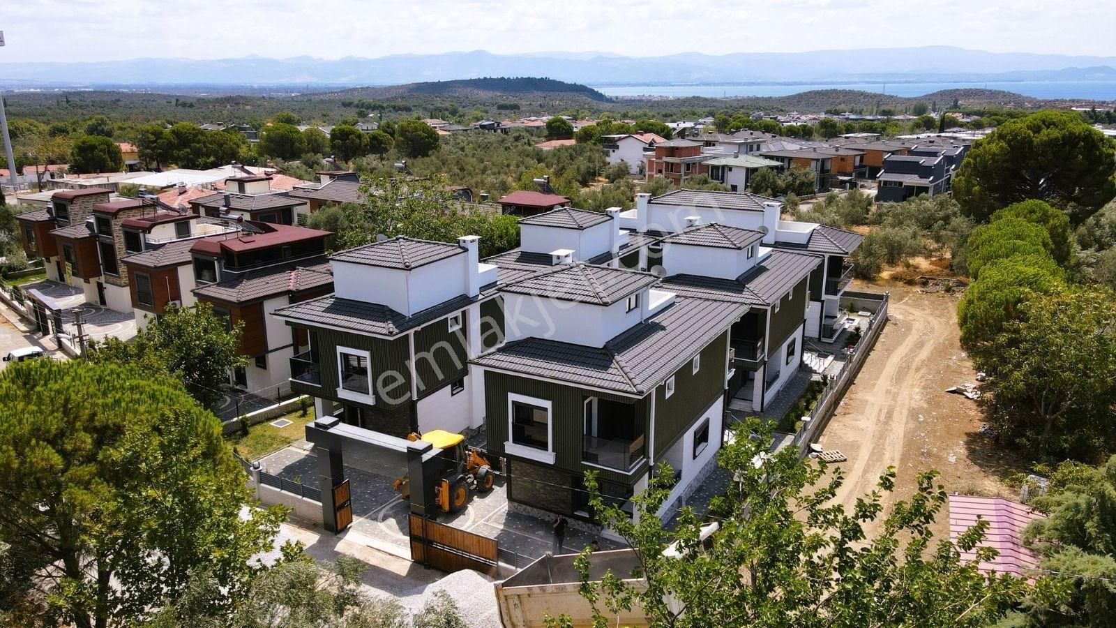 Irmaksudan Güre De Doğa Ve Deniz Manzaralı 3+1 Villa