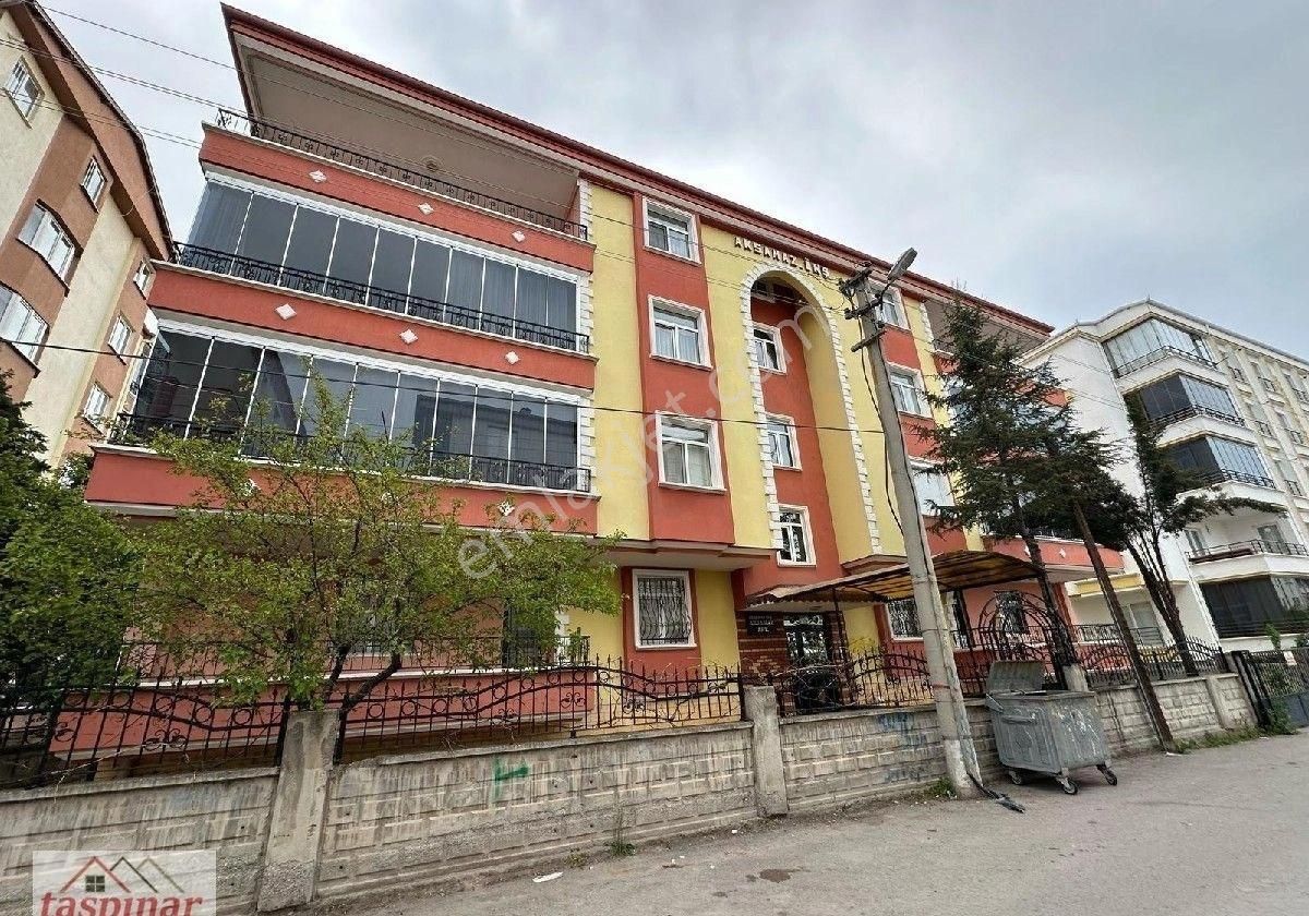Taşpınar Gayrimenkul'den Satılık Ereğli Kapi Mah 3+1 Daire Son Kat Asansörsüz 15 Yıllık