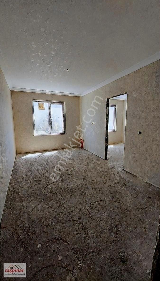 Hacılar Harmanı Mahallesi'nde Eşyasız 1+1 Daire