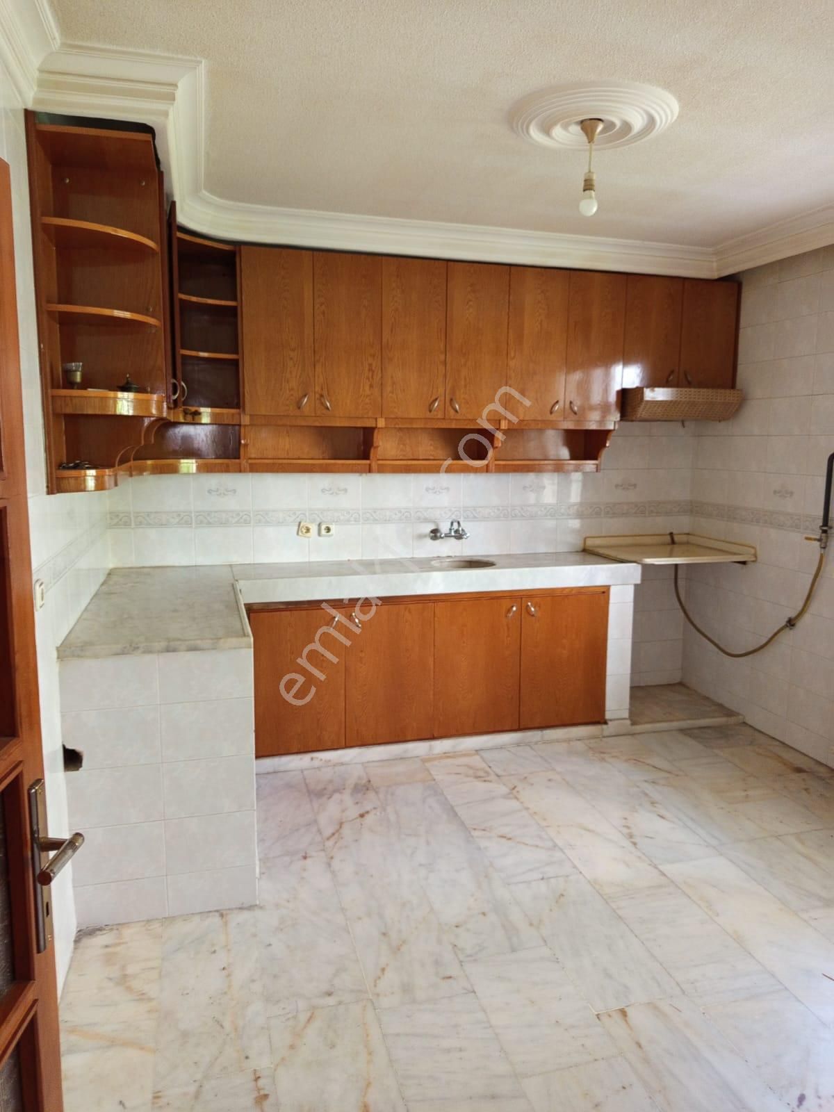 Aylık Kiralık 25,000tl* Yıllık Kiralık *3+1toros* *kgd Cephe Dgaz Çok Geniş *kap. Mutfak 2banyo