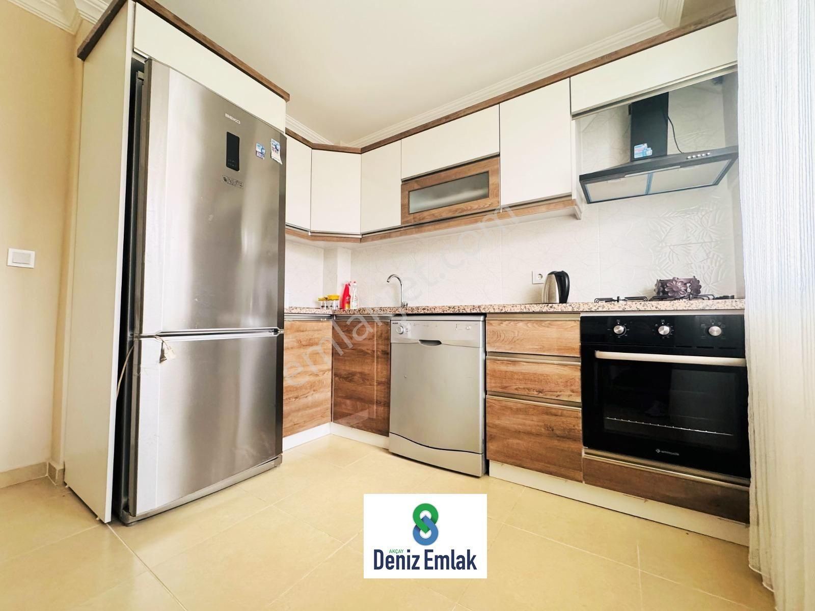 Denizden Akçay'da Ön Cephe 2+1 Satılık Daire