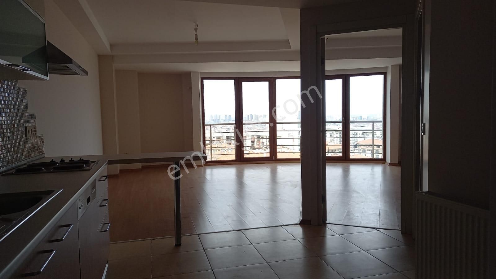 Papatya Residence 2 Metrobüse 5 Dakika Yüksek Kat Açık Cephe 1+1