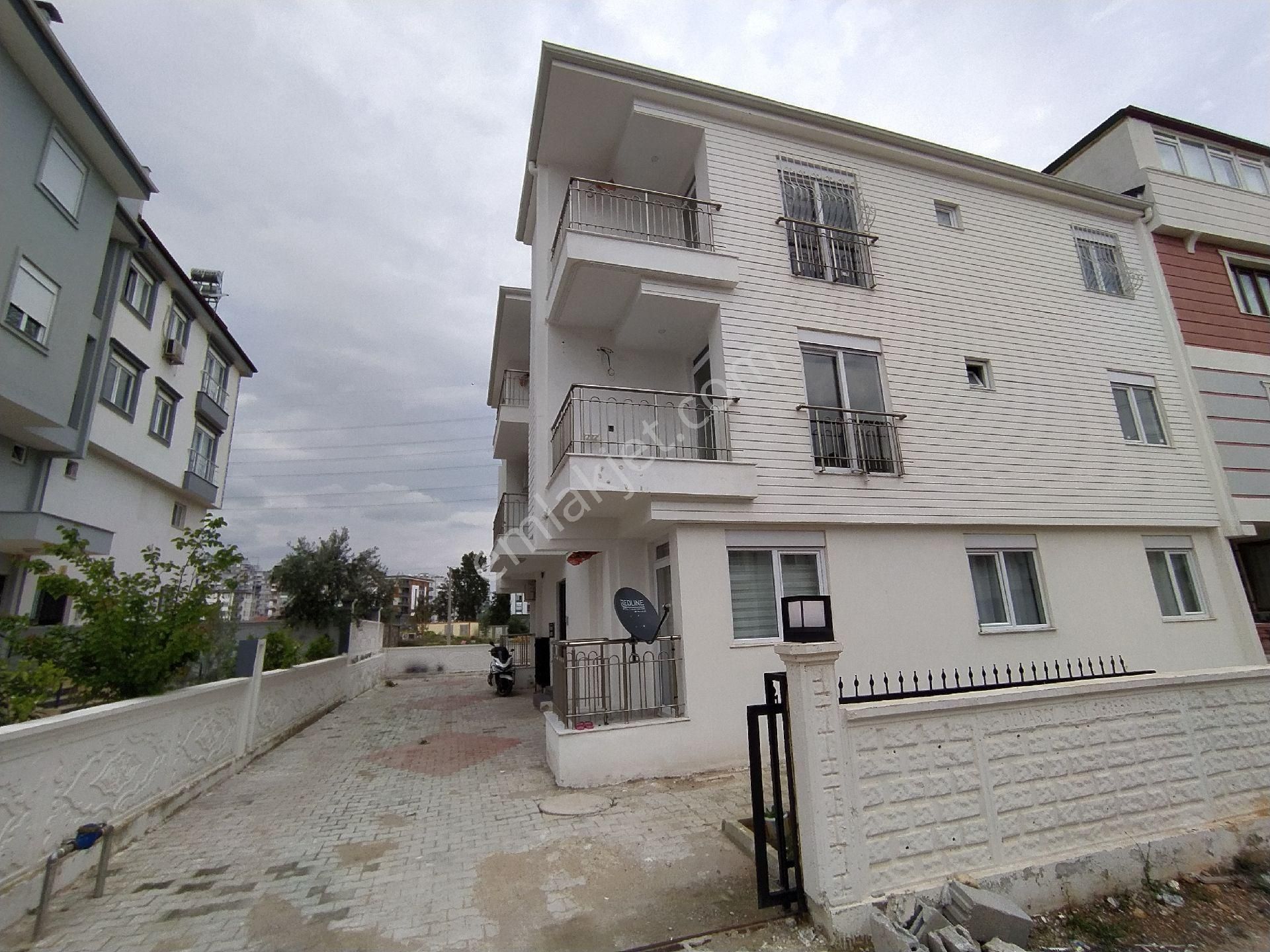 Tramvaya,şehir Hastahanesine Yakın Kiralık 1+1 Daire