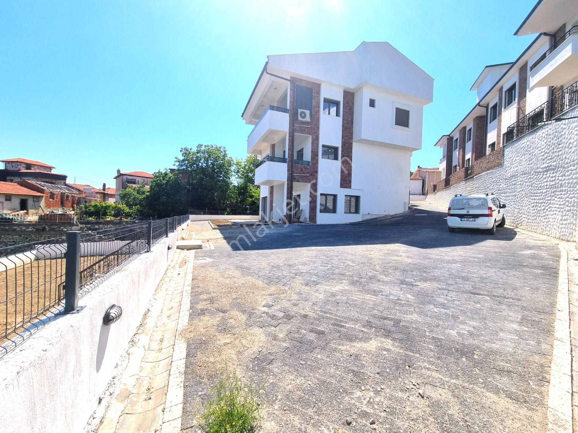 ✅✅aktiften Çamlıbelin Nezih Konumunda Şık Tasarımlı 4+1 Satılık Dublex