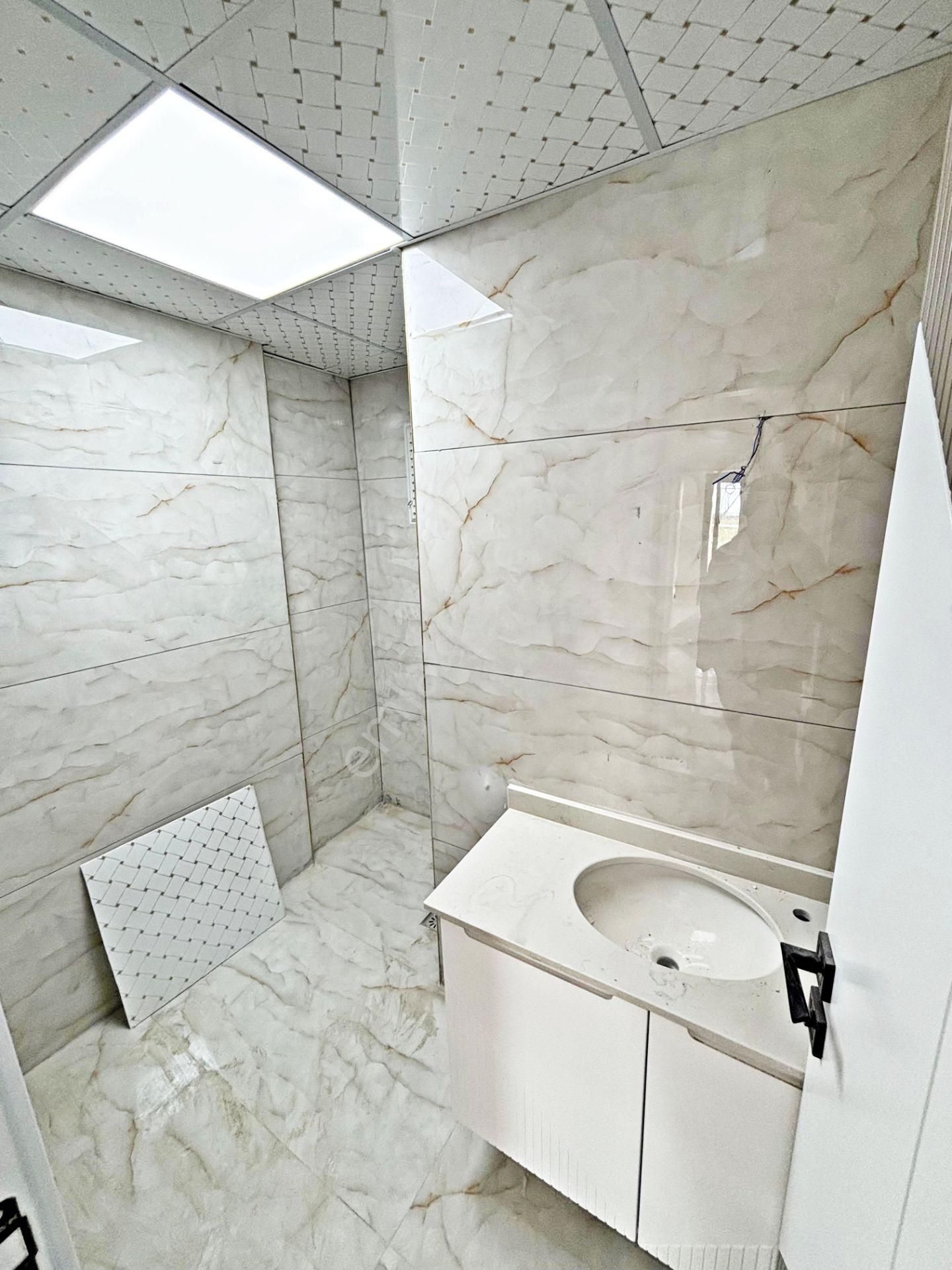 Alpaslan 1'de Şehir Manzaralı 2+1 Ultralüx Geniş Arakat Daire - Görsel 20