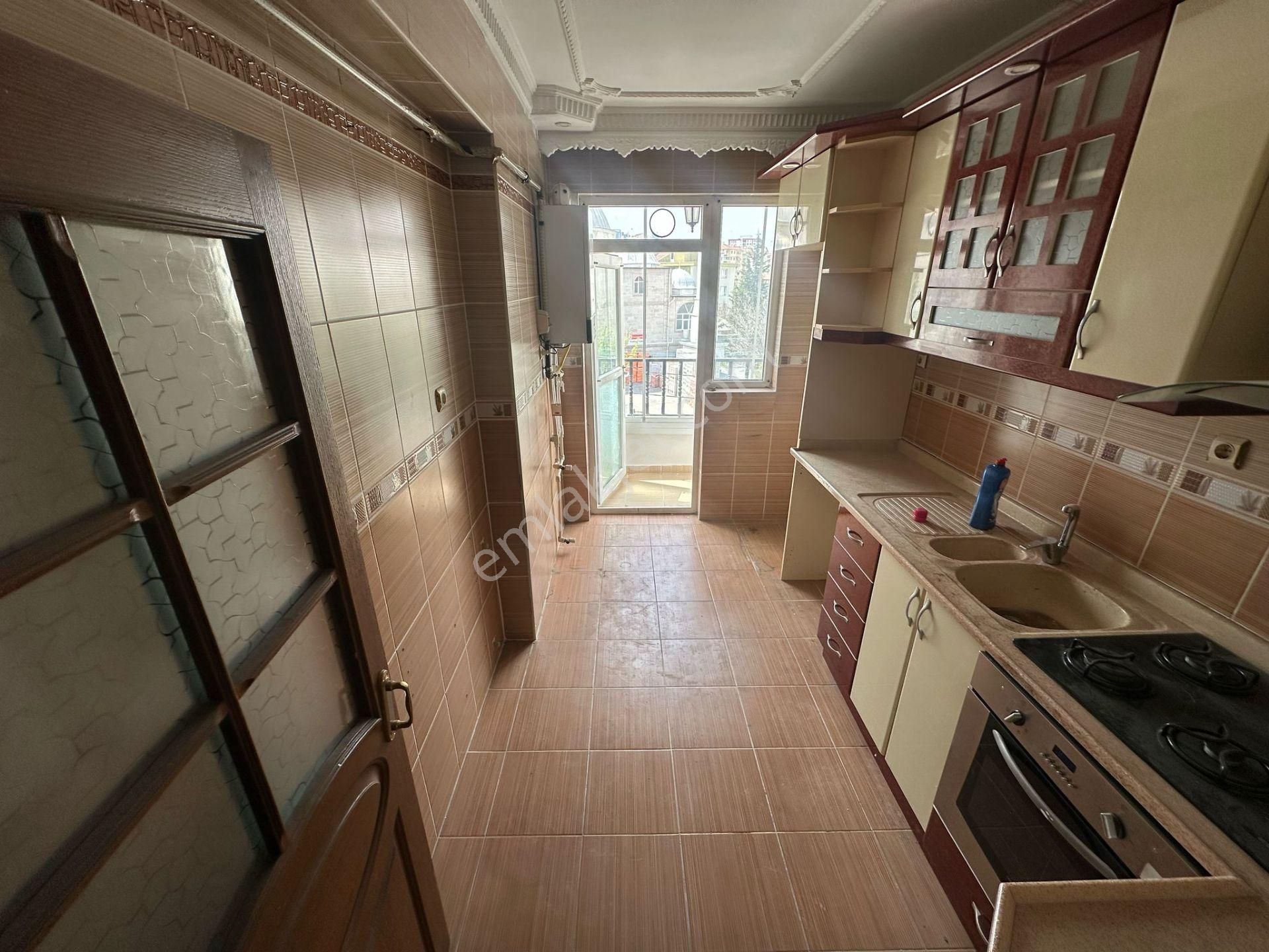 Cadde Üstü Masrafsız Yapılı Daire!