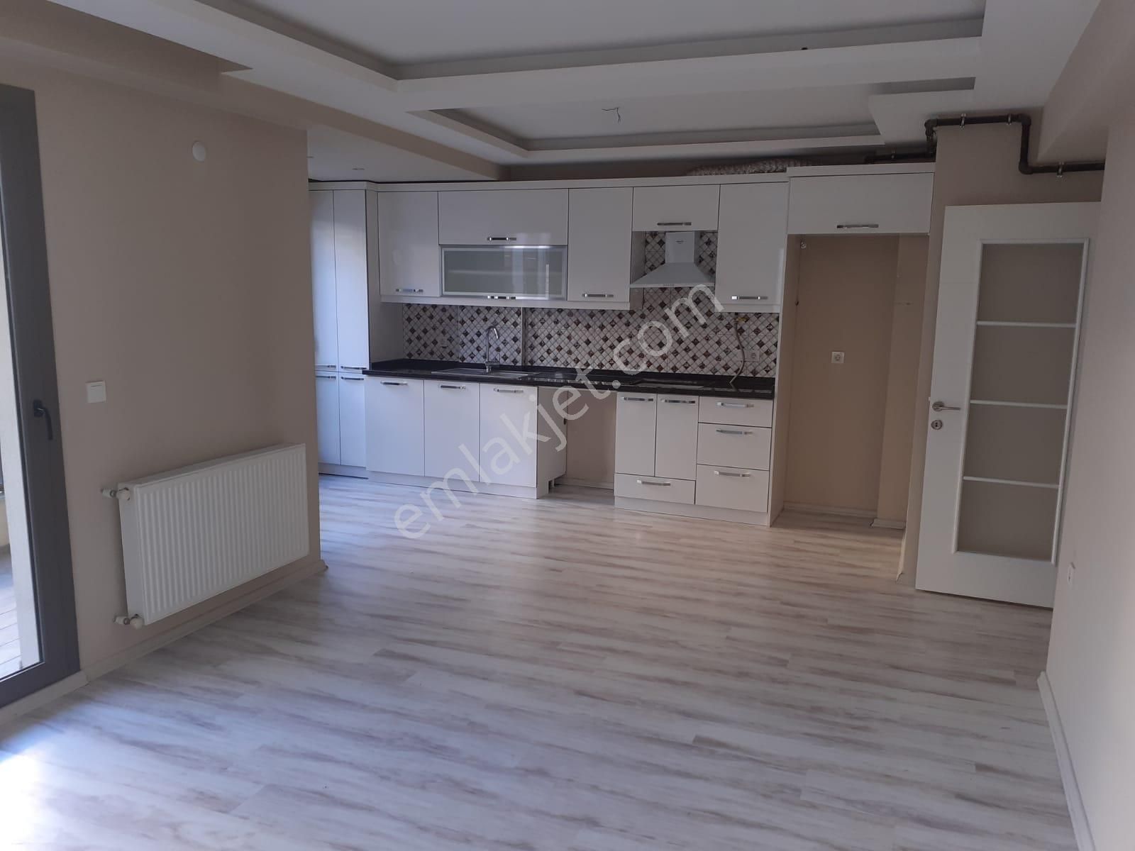 Güneş'ten Koşu İzban 5dk 2+1 95m A.mutfak Balkon 2.kat Asansör