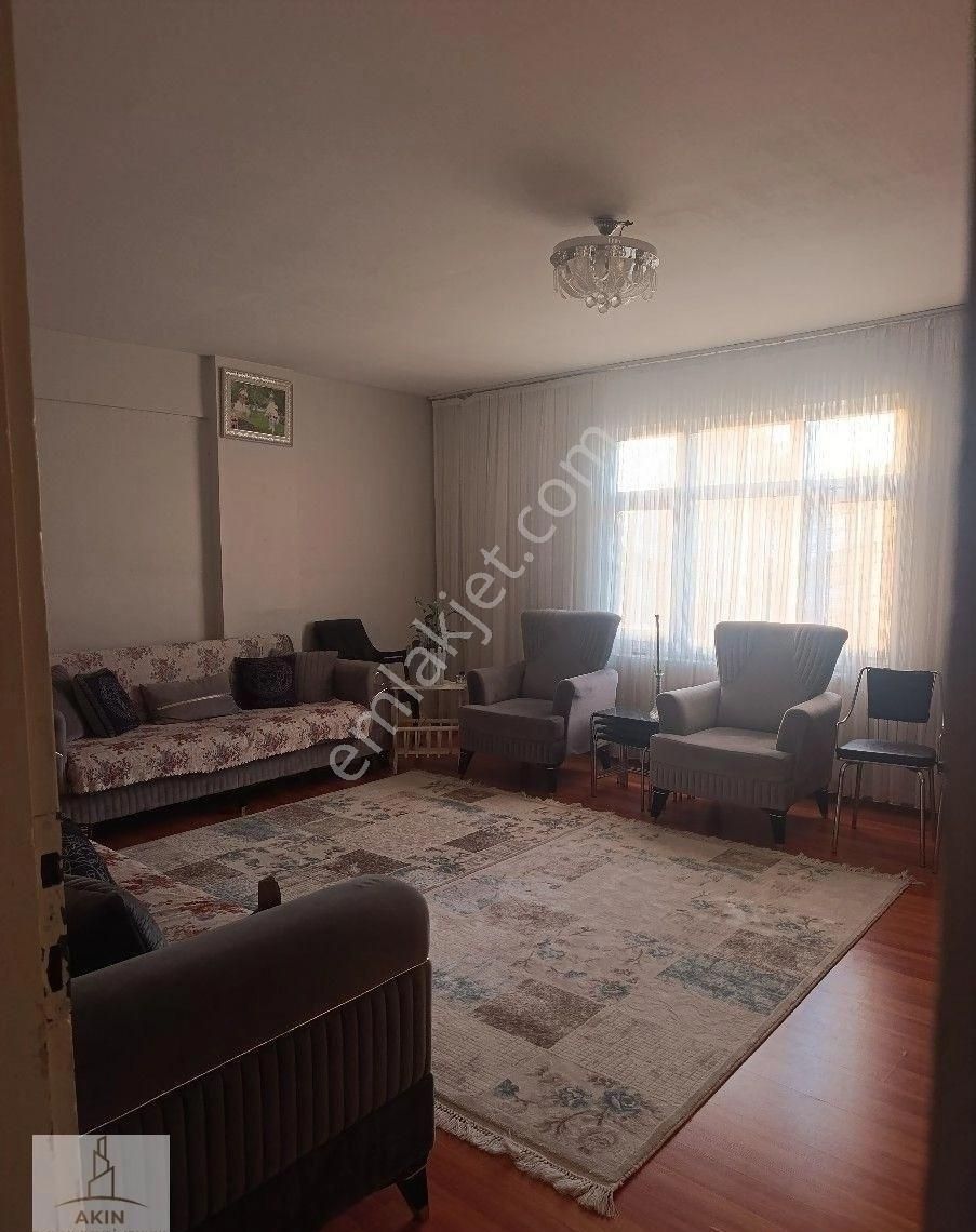 Akın Emlak'tan Kanarya'da 120 M2 2+1 Göl Manzaralı Satılık Daire