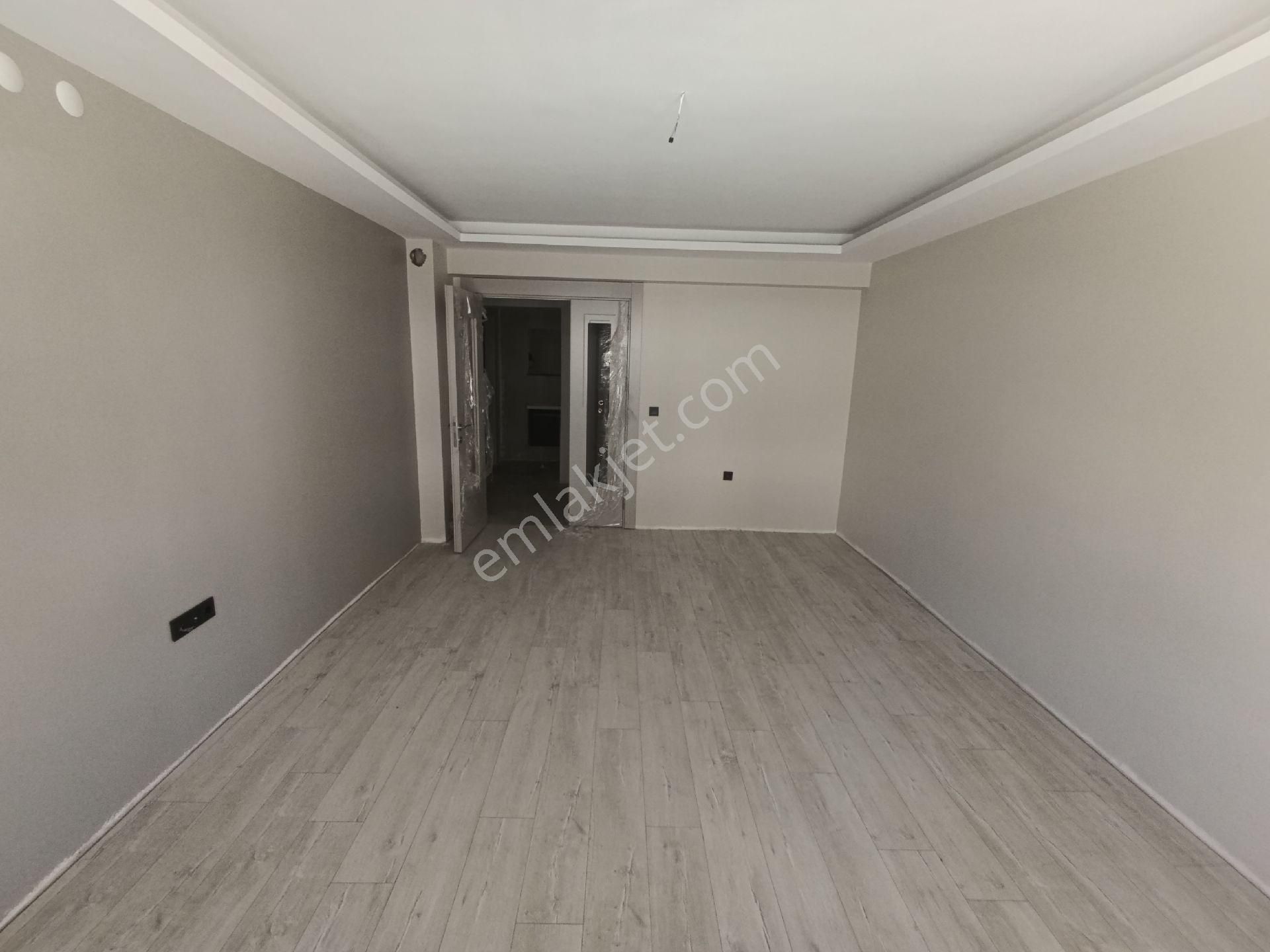 Çiğnitaş Umut.tan Satılık Daire 3+1 Kat 1 Altında Daire Var Kilerli Ebebin Banyolu