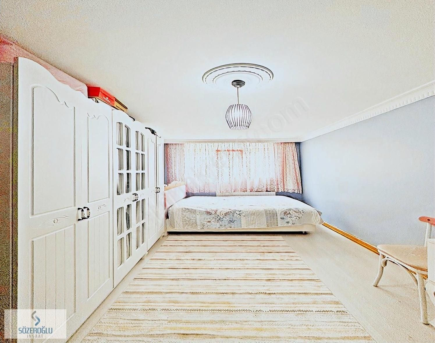 Necip Fazıl Kısakürk Mah. Düz Giriş Emsalinde Daire 1.880.000 Tl