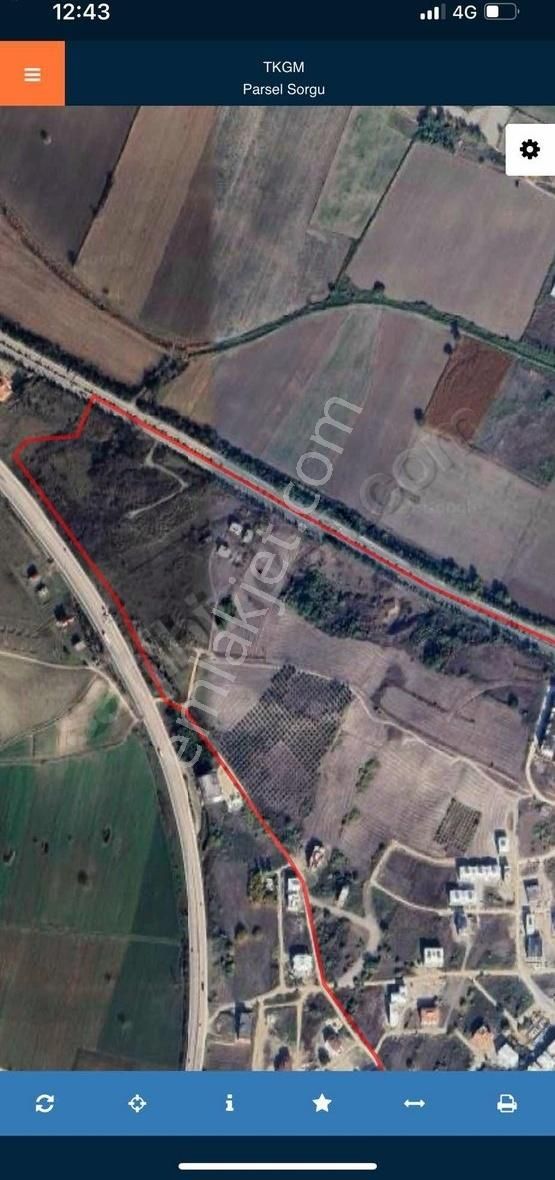 Atatürk Mahallesinde 550 M2 Konut İmarlı Kupon Arsa