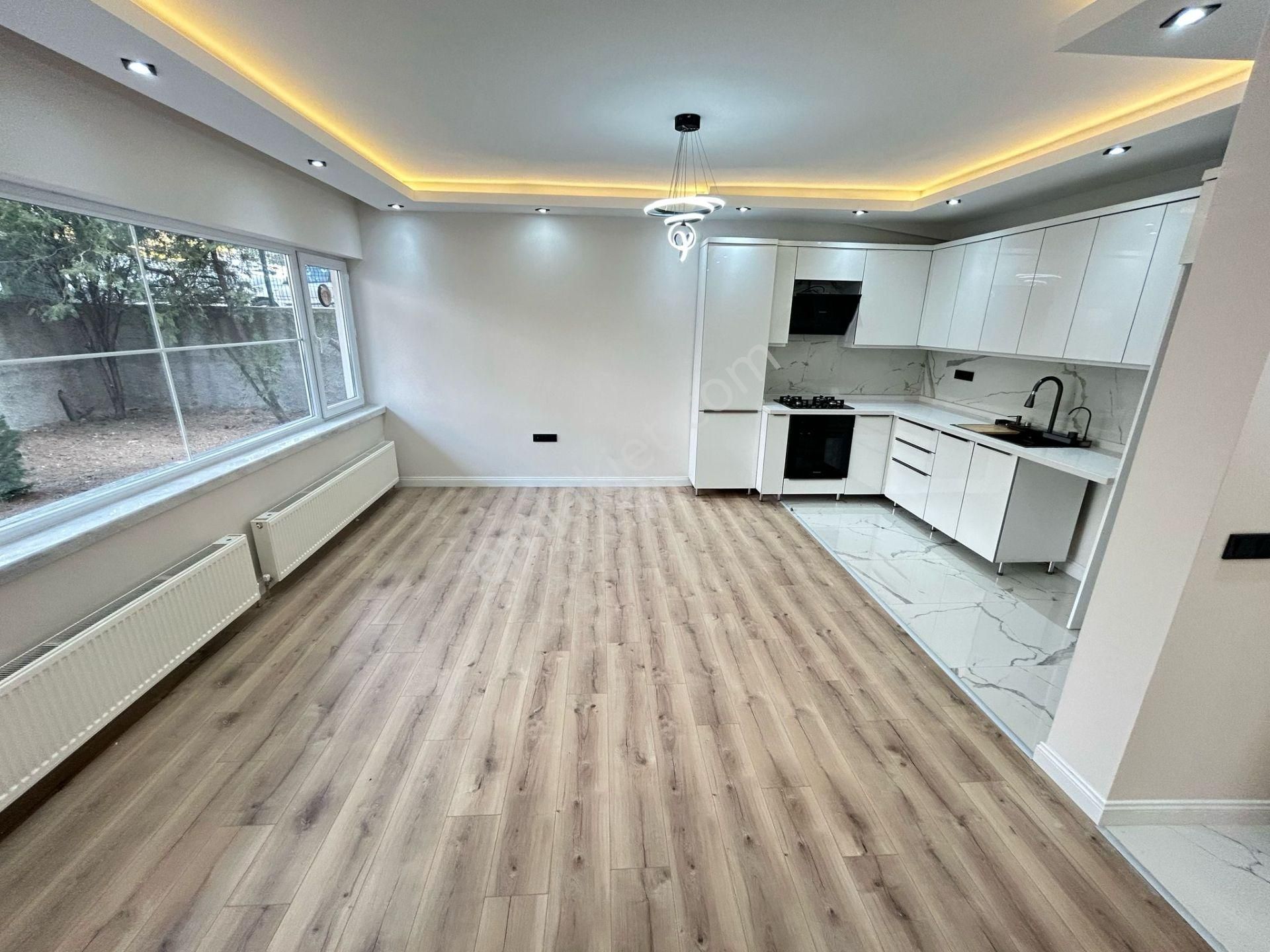 Taner'den Dikmen'de Çetin Emeç Yakını 3+1 Lüks Yapılı Ön Cephe