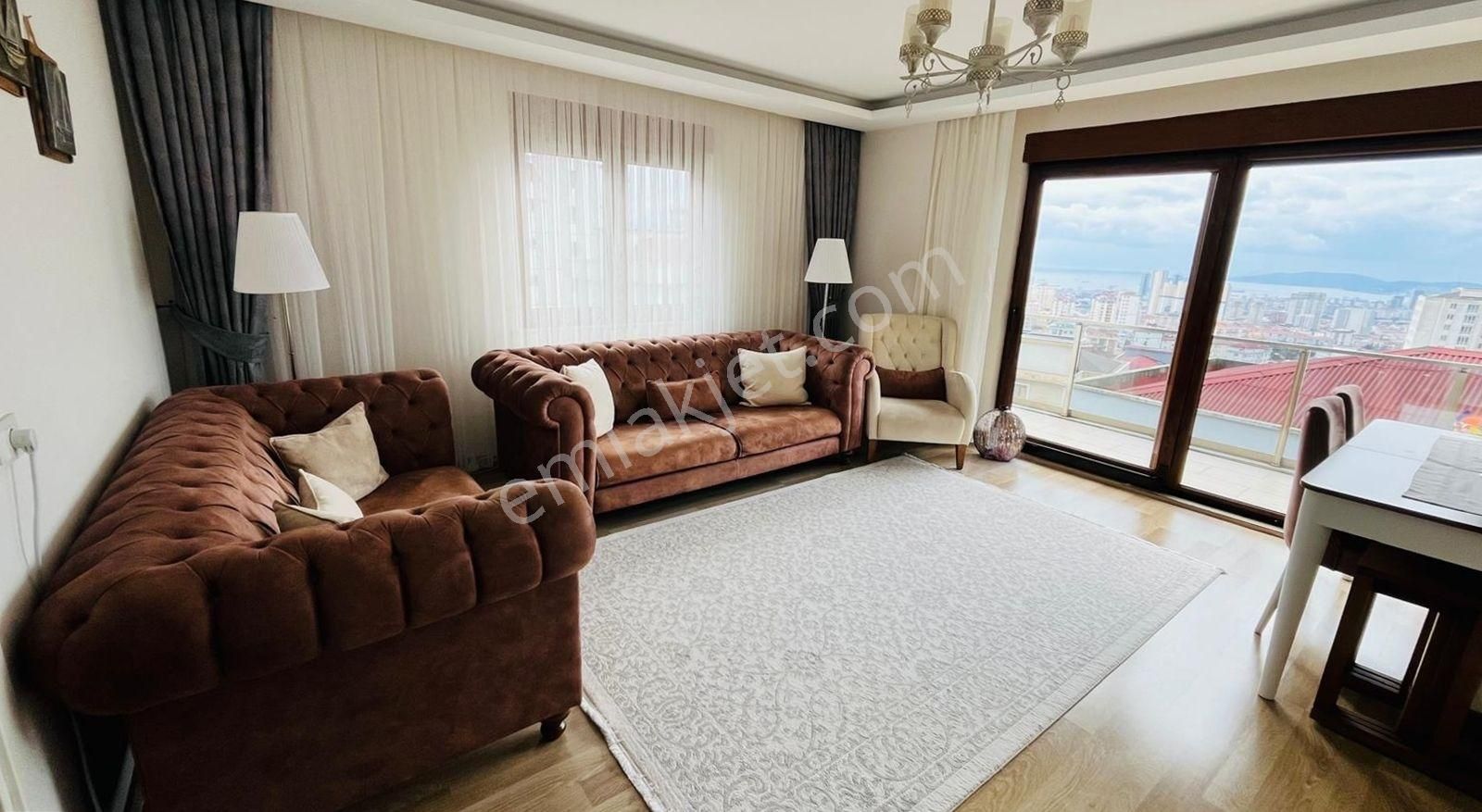 Mertcan Dan Yakacık Meydana Yürüme Panjurlu 3+1 İskanlı Full Manzaralı