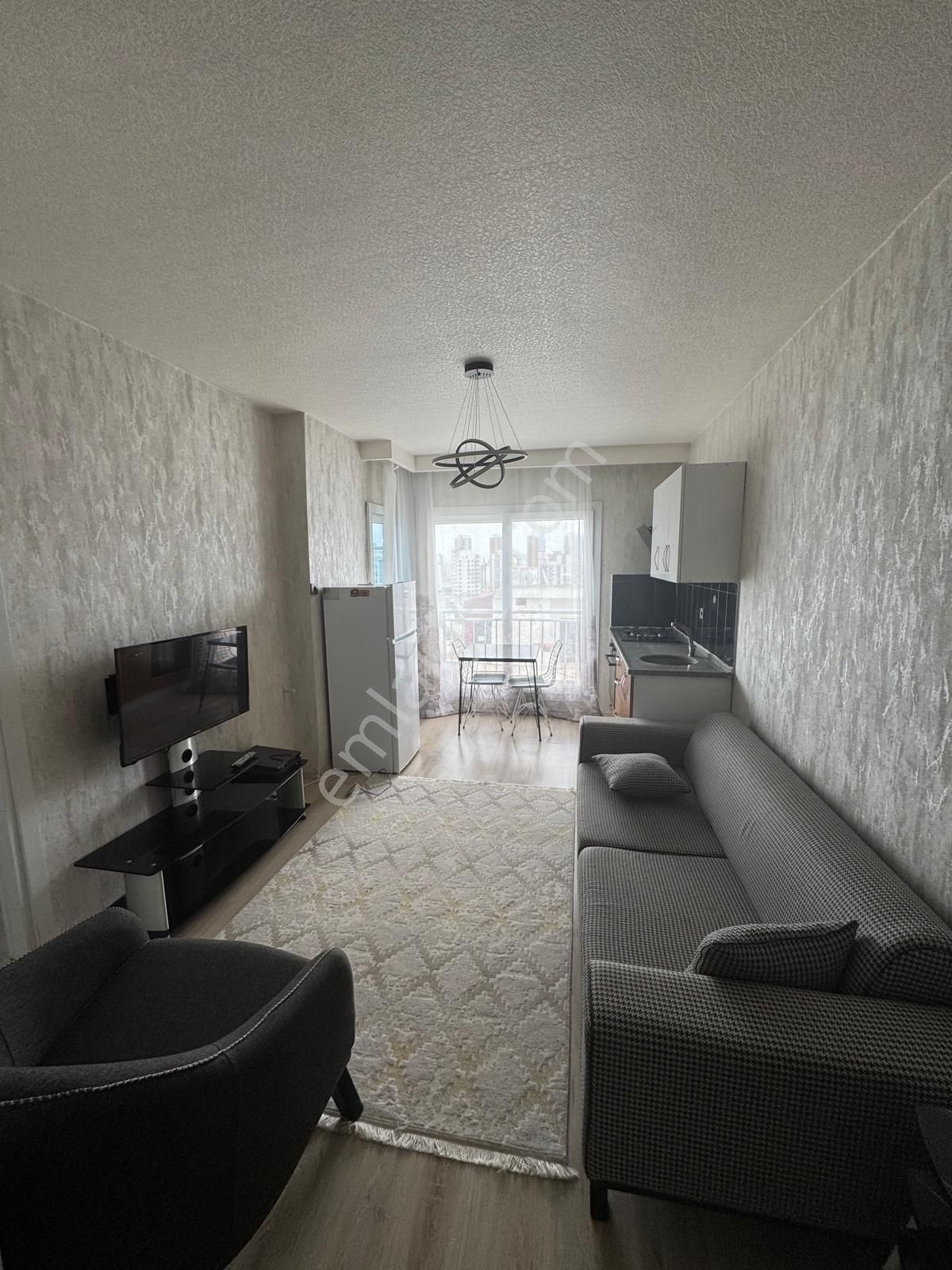 Çarkıparede Stadyum Yanı 1+1 Sıfır Eşyalı Son Kat Kiralık Daire