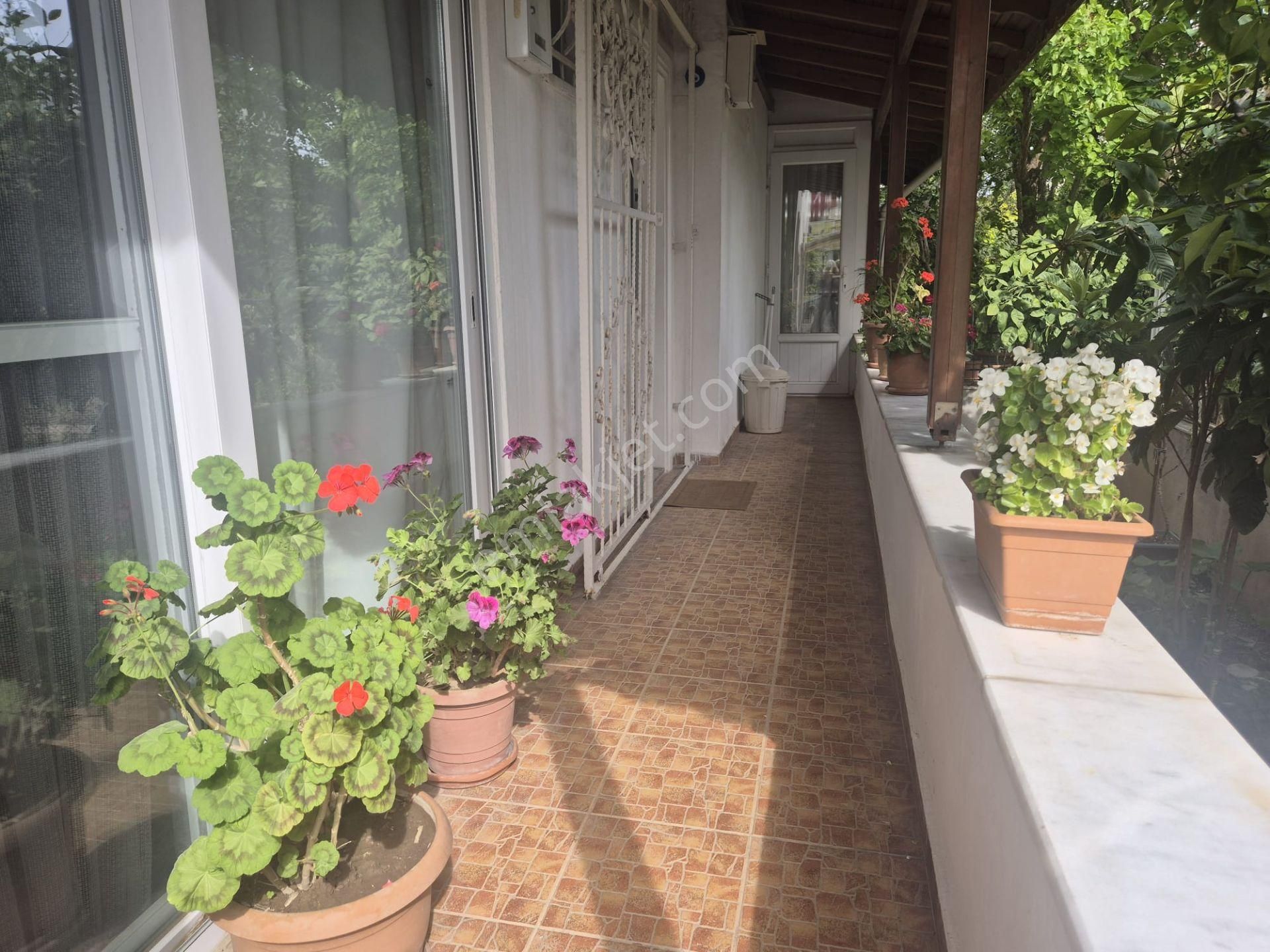 Akçay Güre'de Denize 2dk.mesafede Bahçeli Bakımlı Tripleks Villa - Görsel 22