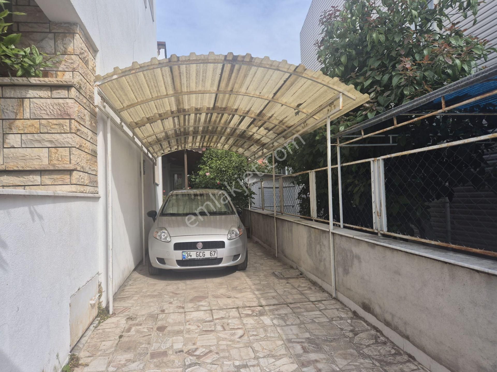 Akçay Güre'de Denize 2dk.mesafede Bahçeli Bakımlı Tripleks Villa - Görsel 34