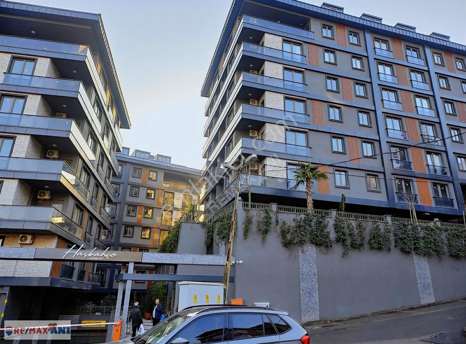 Remax Anı 'dan Hasbahçe Evleri 'nde 3,5+1 Satılık Daire