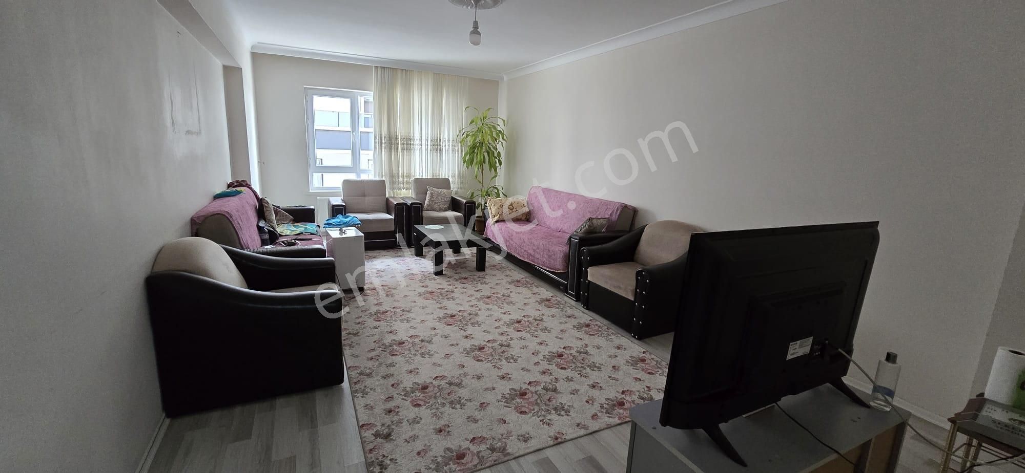 Bahçelerüstü Mah 3+1 Kat 1 Arka Cephe İçi Yapılı 120 M2 İskanlı
