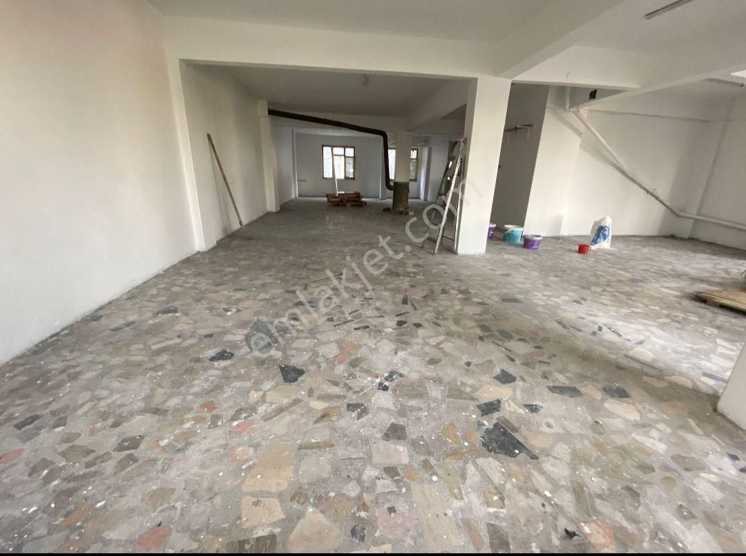 Demirkapıda Kiralık İş Yeri 270m² (cuma Pazarı Tarafında)