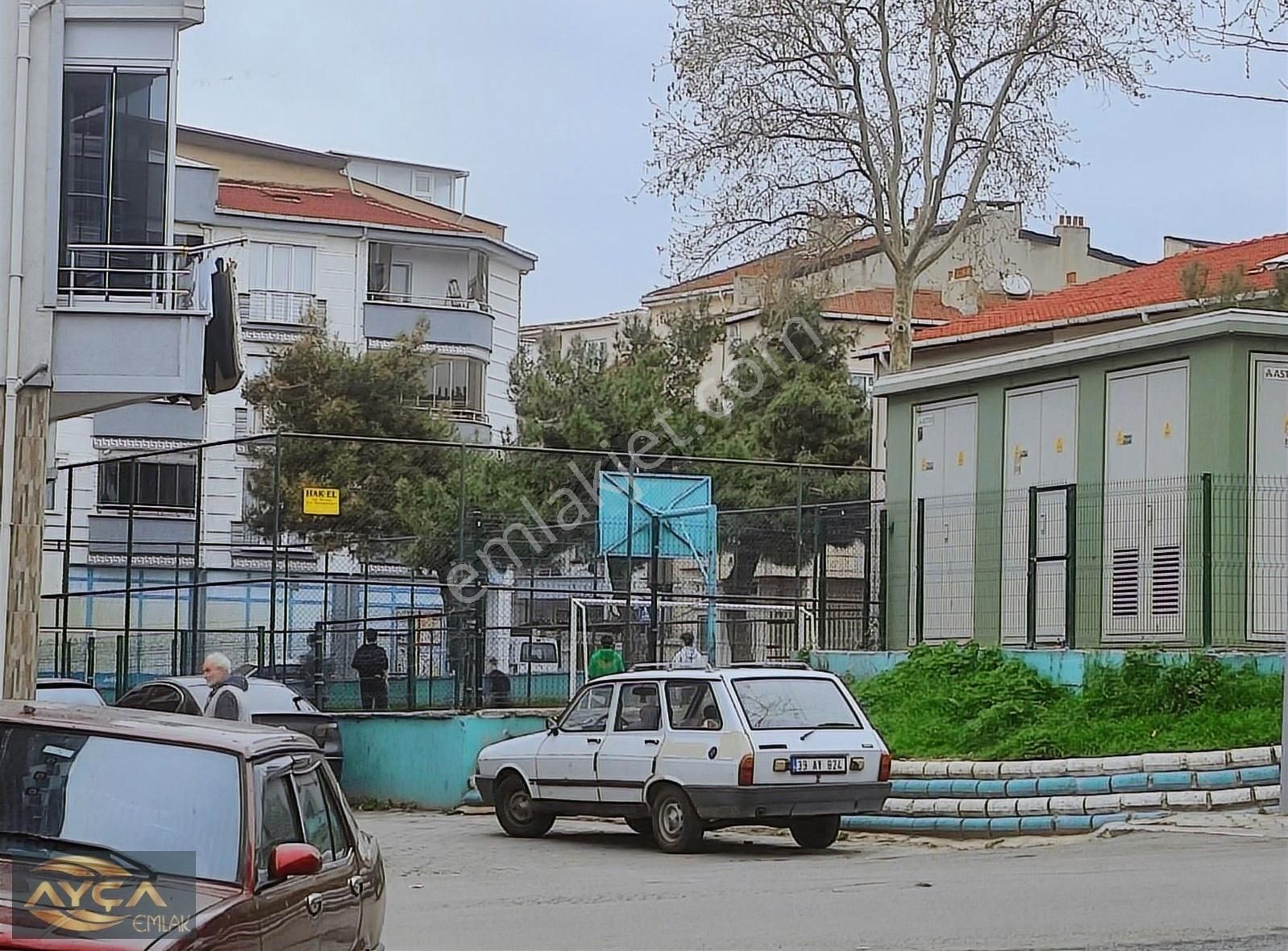 Bahçeli Tekiraya Yakın Konumda Ayçadan Kir. Ful Eşyalı 3+1 Daire