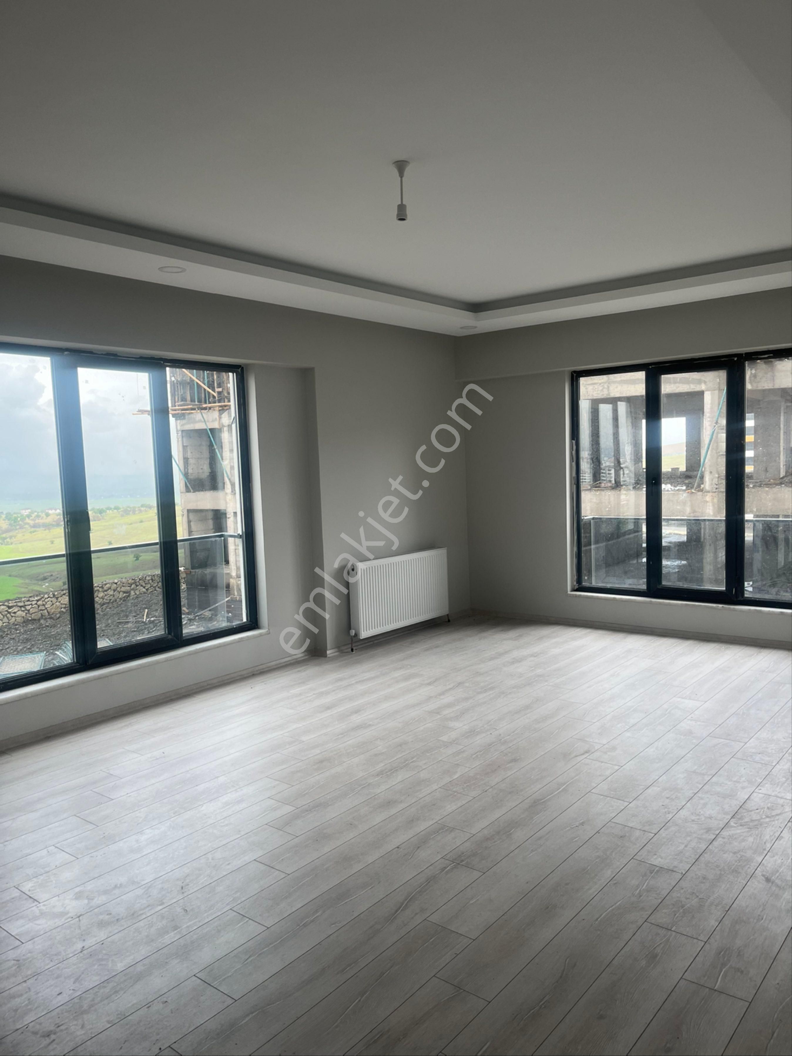 Çaydaçıra Mahallesinde Satılık Sıfır Ultralüks Daire