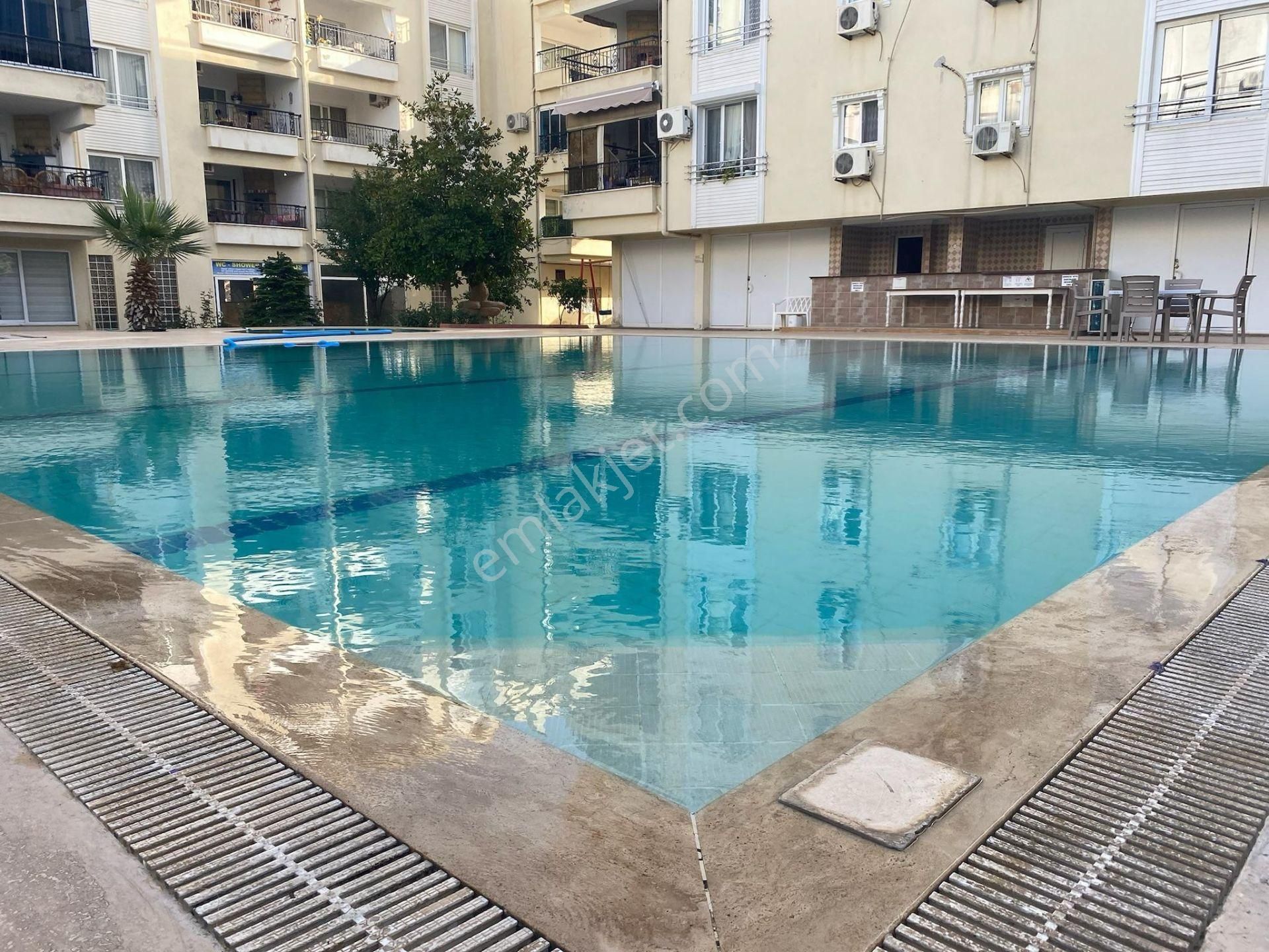 Didimde Havuzlu Ve Güvenlikli Site İçerisinde 2+1 Açık Mutfaklı Giriş Katlı Dairemiz Satılıktır - Görsel 2