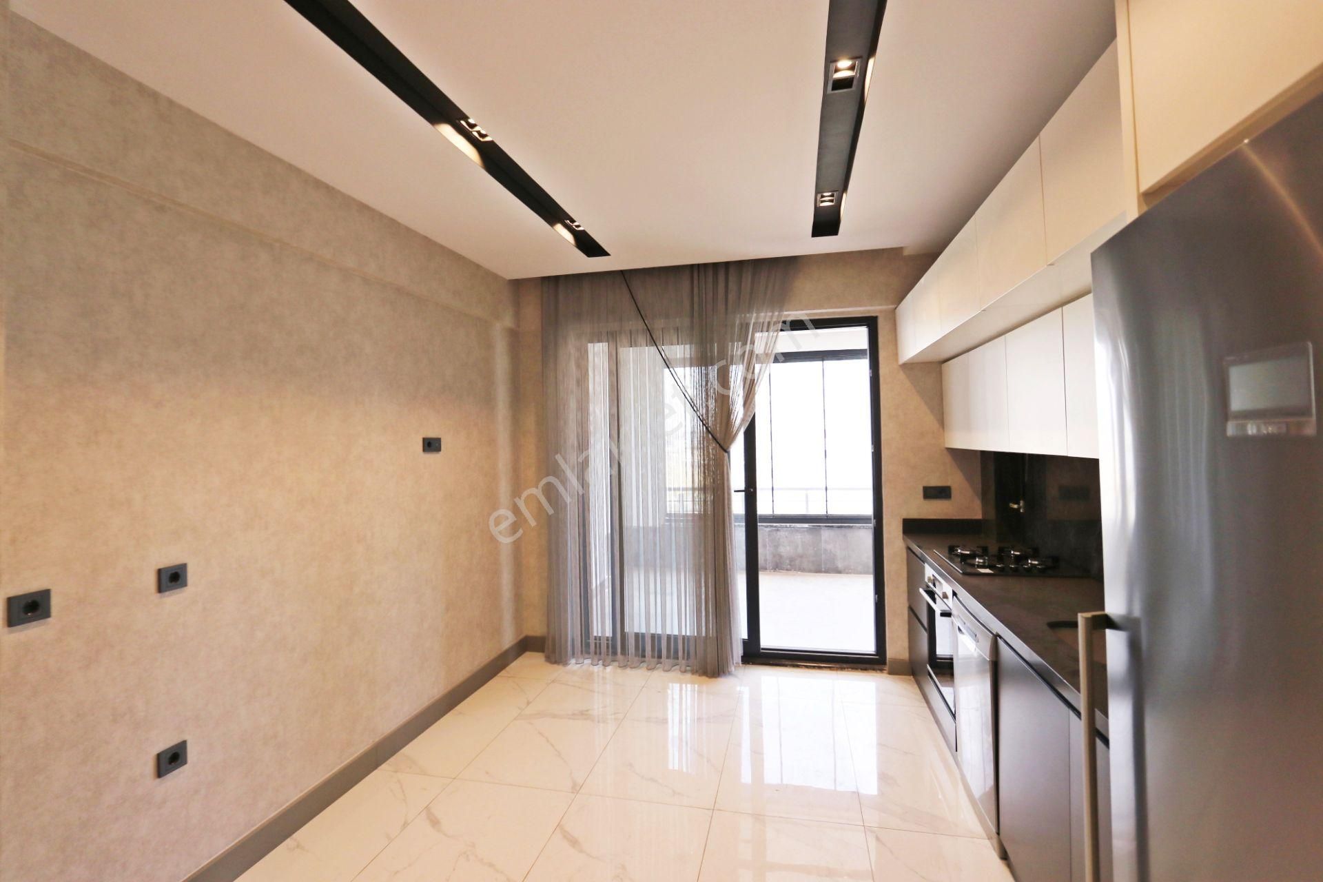 Fıstıklık'ta Masrafsız Cam Balkonlu Ultralüx 2+1 Daire