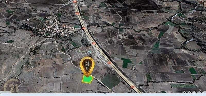 C21 Loca'dan Harika Konumda Yola Cephe 8532 M2 Satılık Tarla