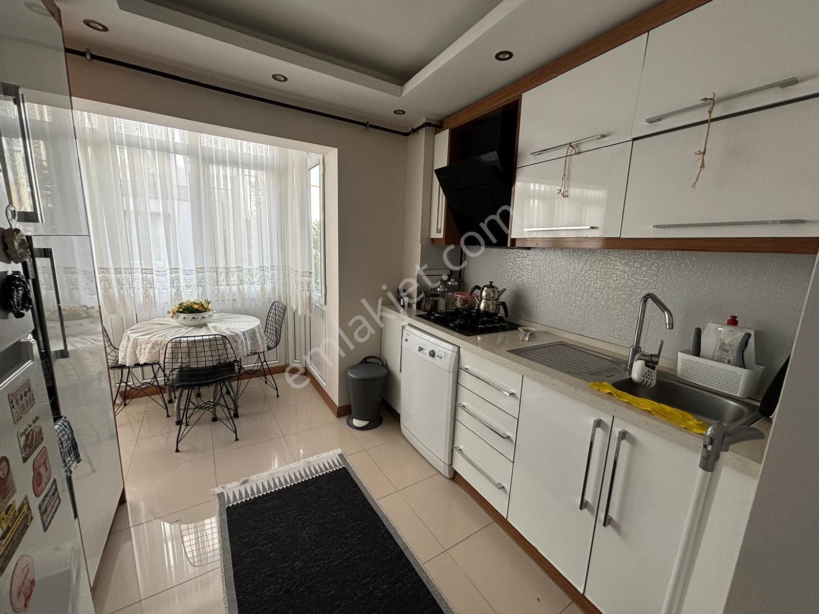 Locate'den Prof. Yusuf Vardar Sk.ta Satılık Tadilatlı 3+1 Daire - Görsel 21