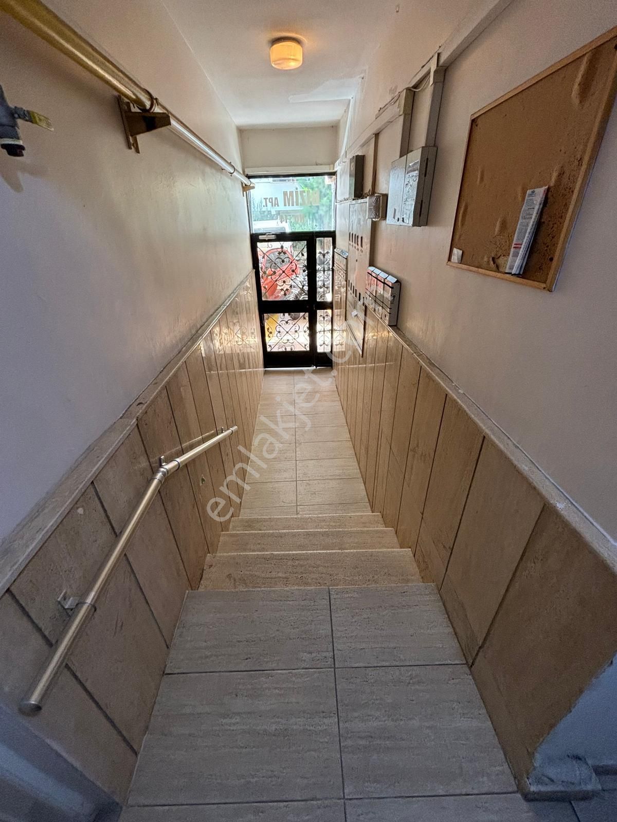 Locate'den Prof. Yusuf Vardar Sk.ta Satılık Tadilatlı 3+1 Daire - Görsel 10