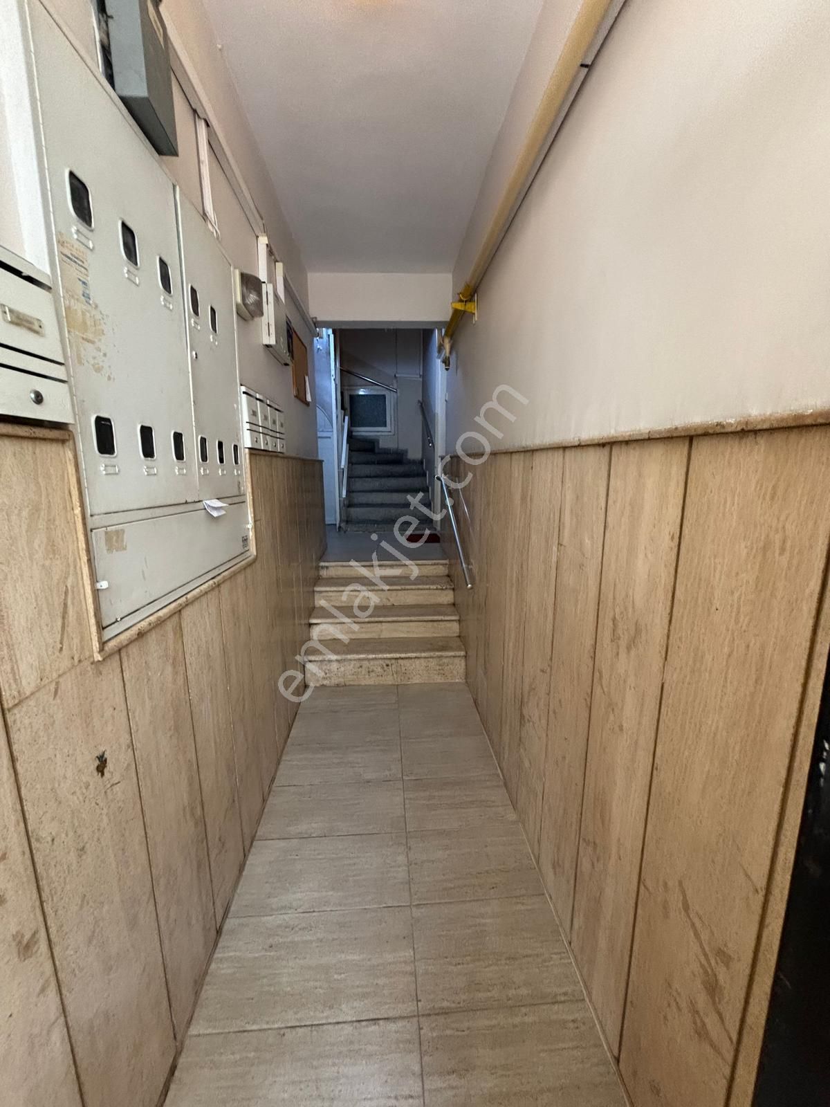 Locate'den Prof. Yusuf Vardar Sk.ta Satılık Tadilatlı 3+1 Daire - Görsel 9