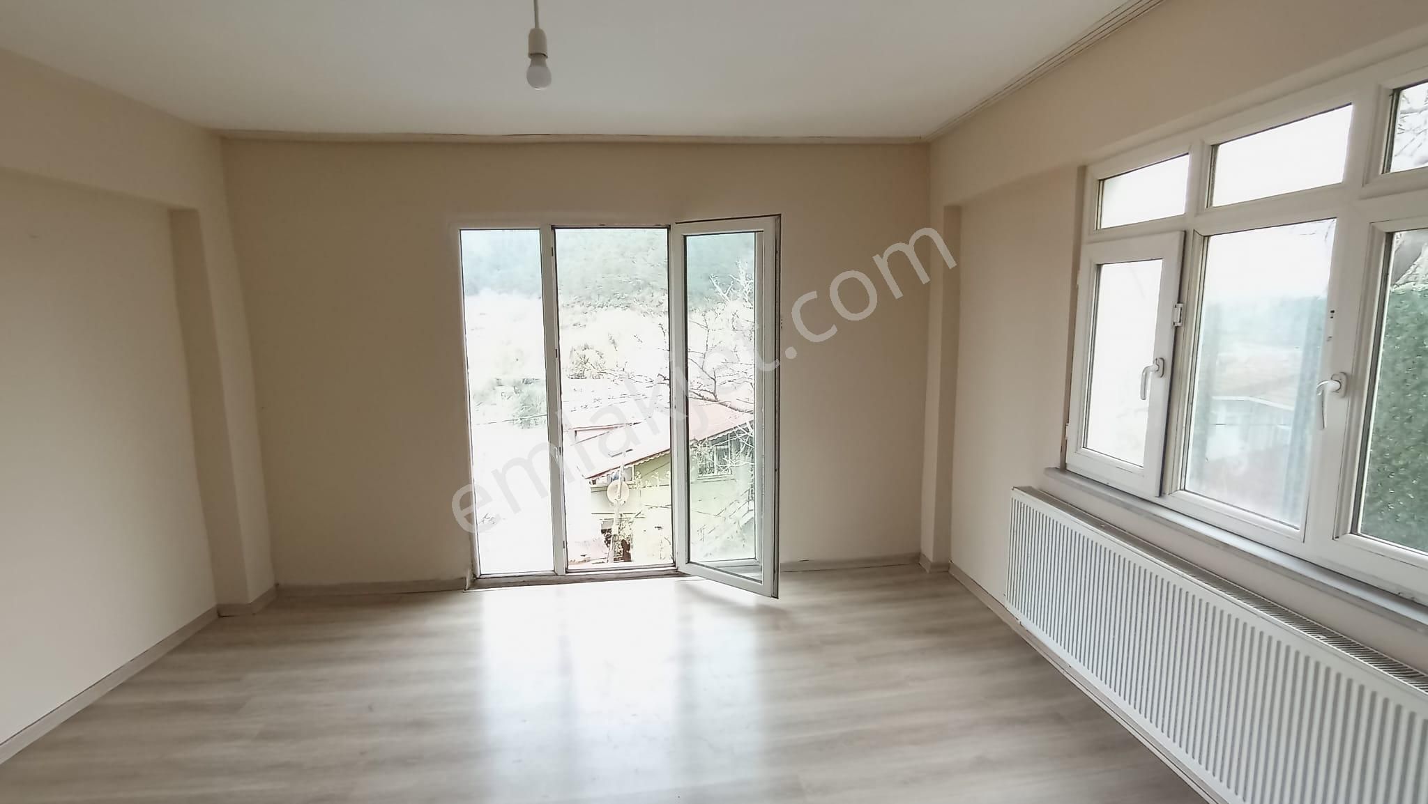 Göksu Da Anacadde Üstü Kiralık Arakat Daire