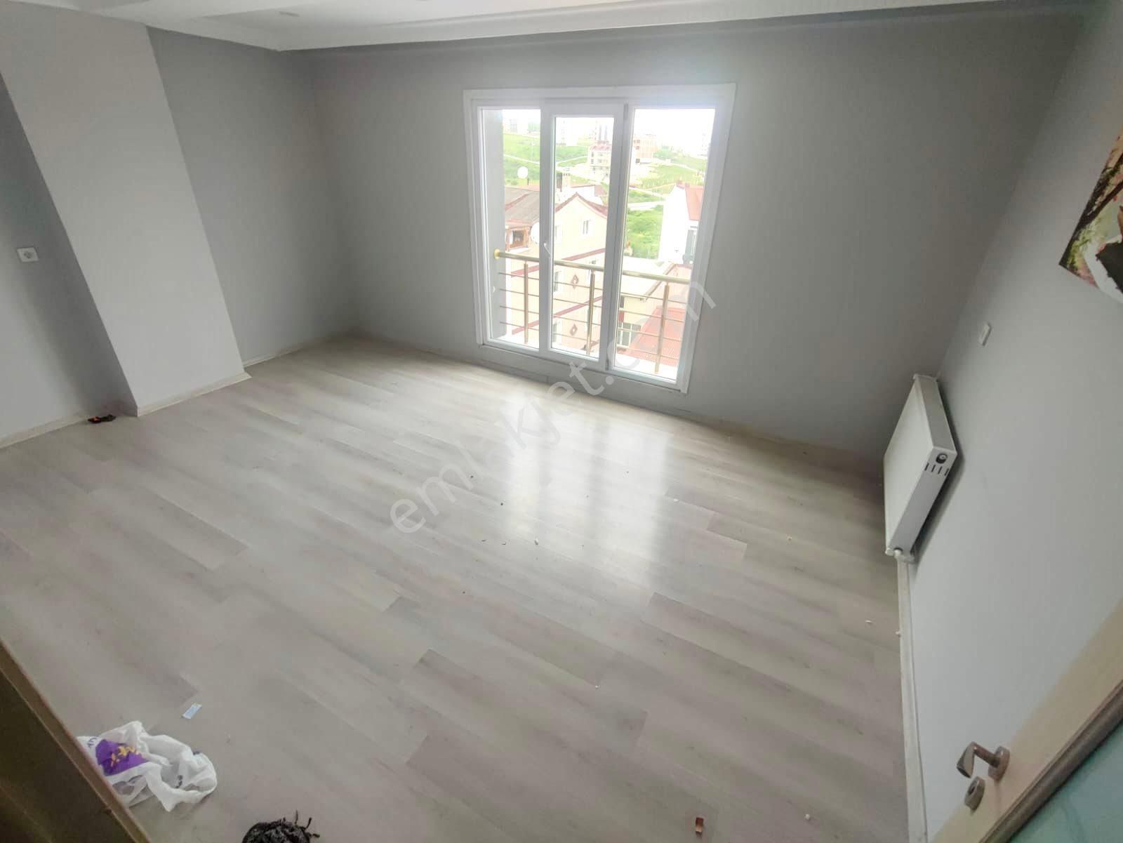 Arnavutköy Merkeze Yakın 2+1 Arakat Lüx 110 Metre Daire