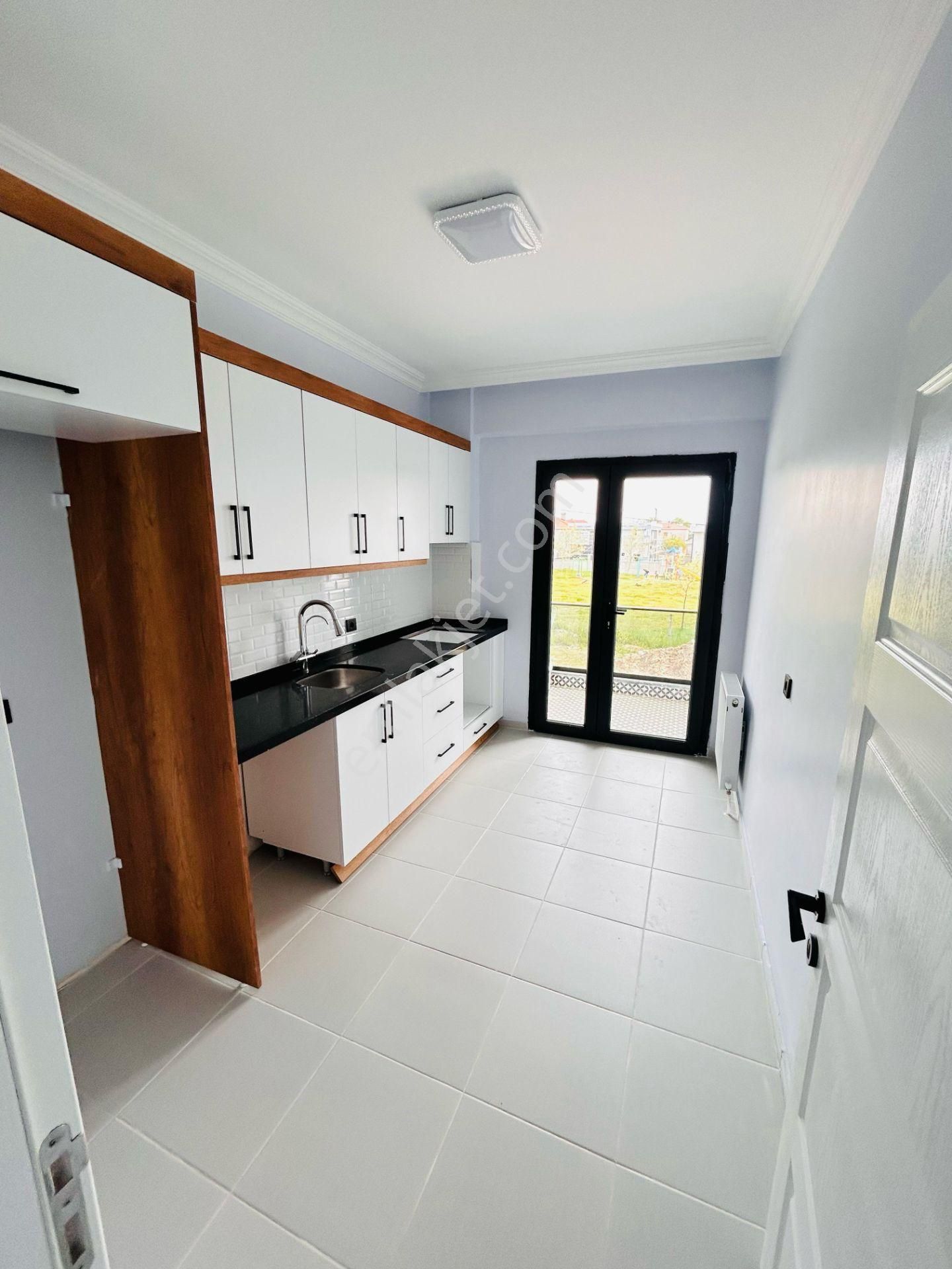 Çorlunun Gelişen Bölgesi Önerler'de 2+1 Satılık Sıfır Daire