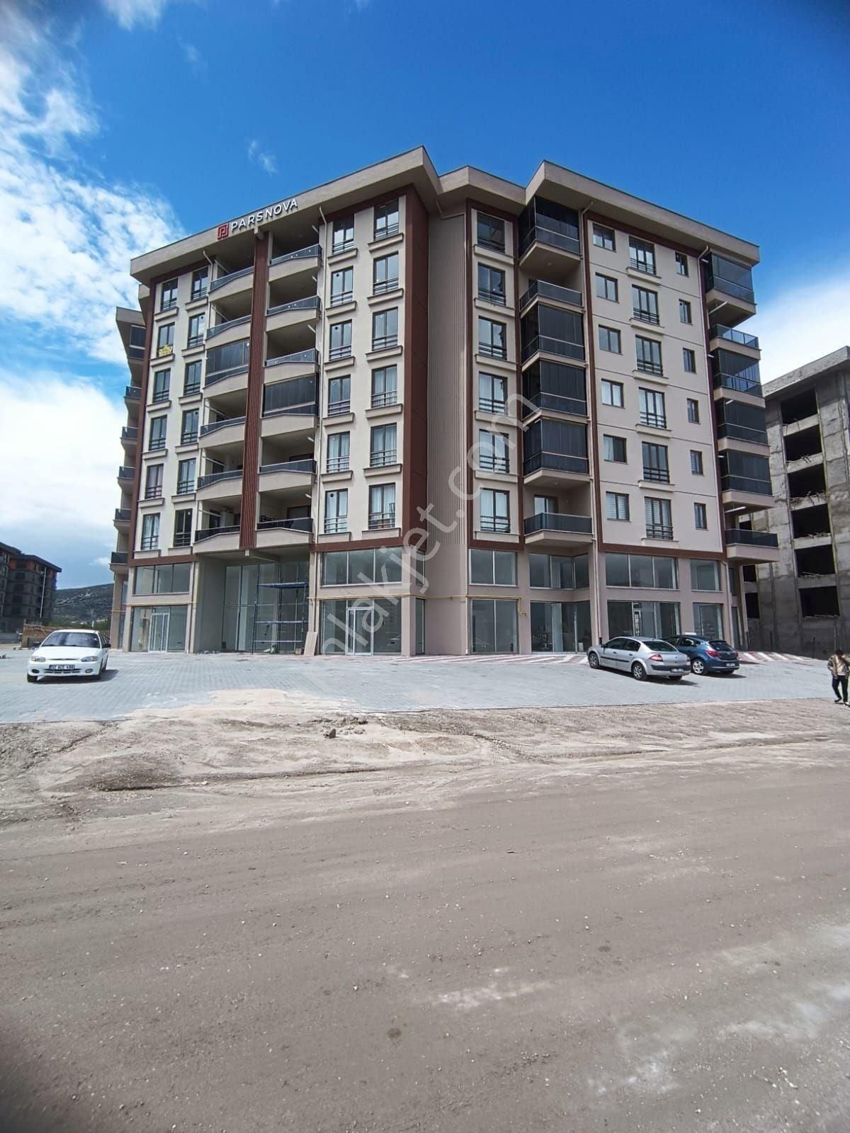 Isparta Merkez Muzaffer Türkeş Mahallesinde Bakımlı Sıfır Kiralık Daire