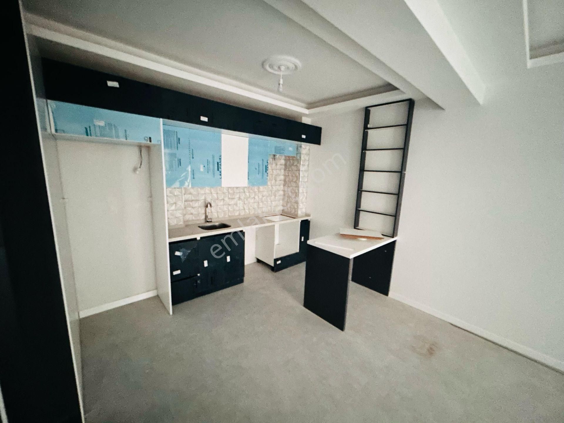 Çorlu Nefes Park Karşısında 1+1 Satılık Lüx Site İçinde Daire